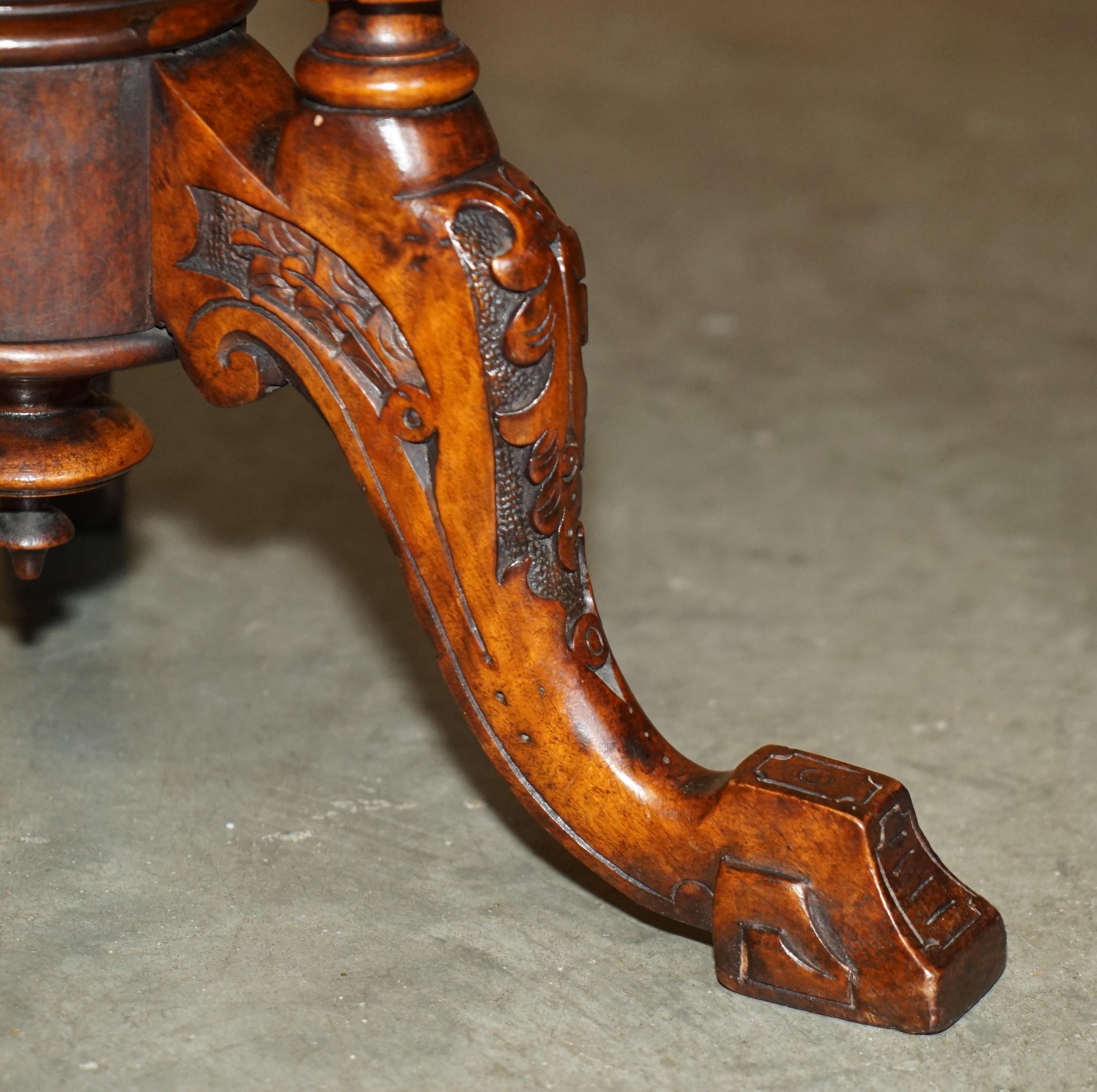 ANTIQUE HARDWOOD SATiNWOOD & WALNUT CHESS GAMES TABLE WITH LOVELY TURNED BASE im Angebot 7
