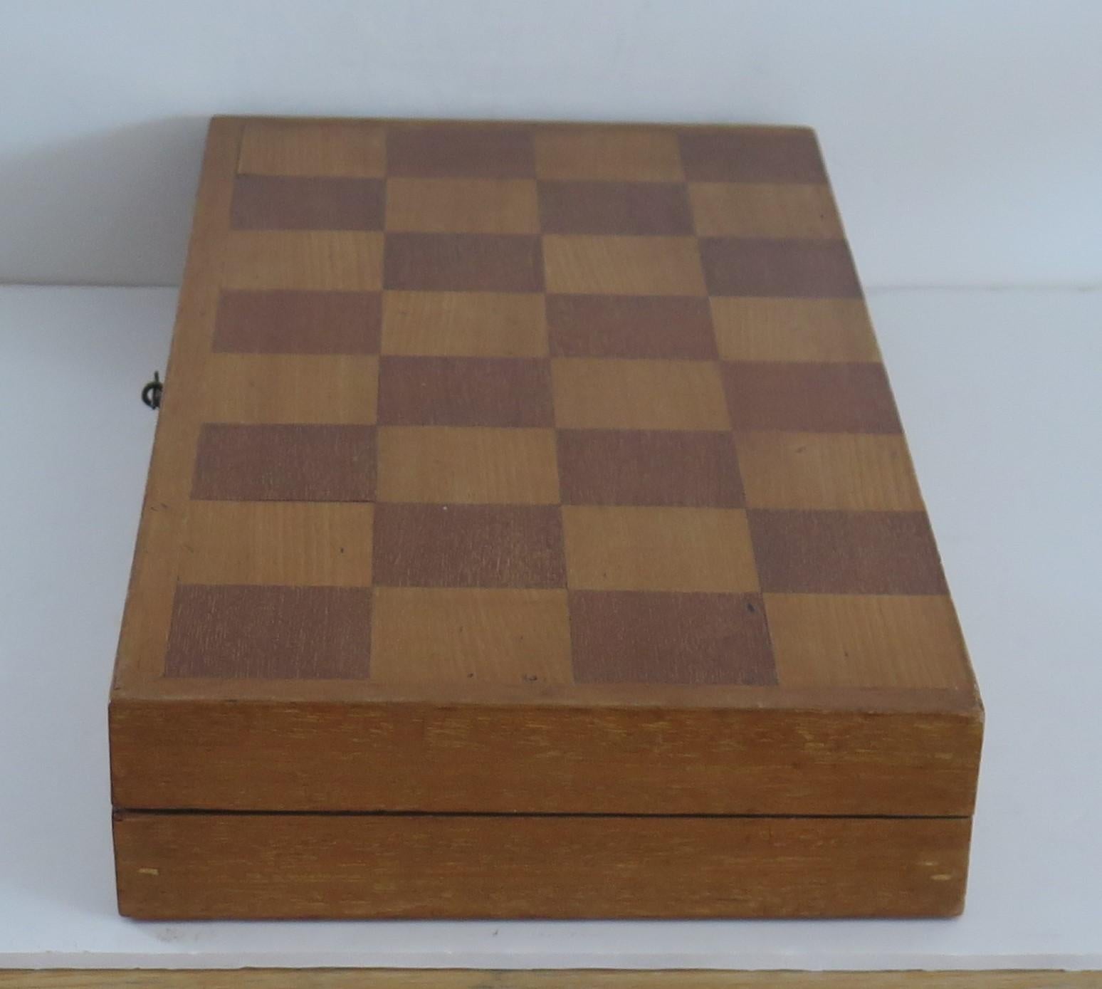 Antique Hardwood Weighted Chess Set in Chess Board Box Kings, Ca 1900 4
