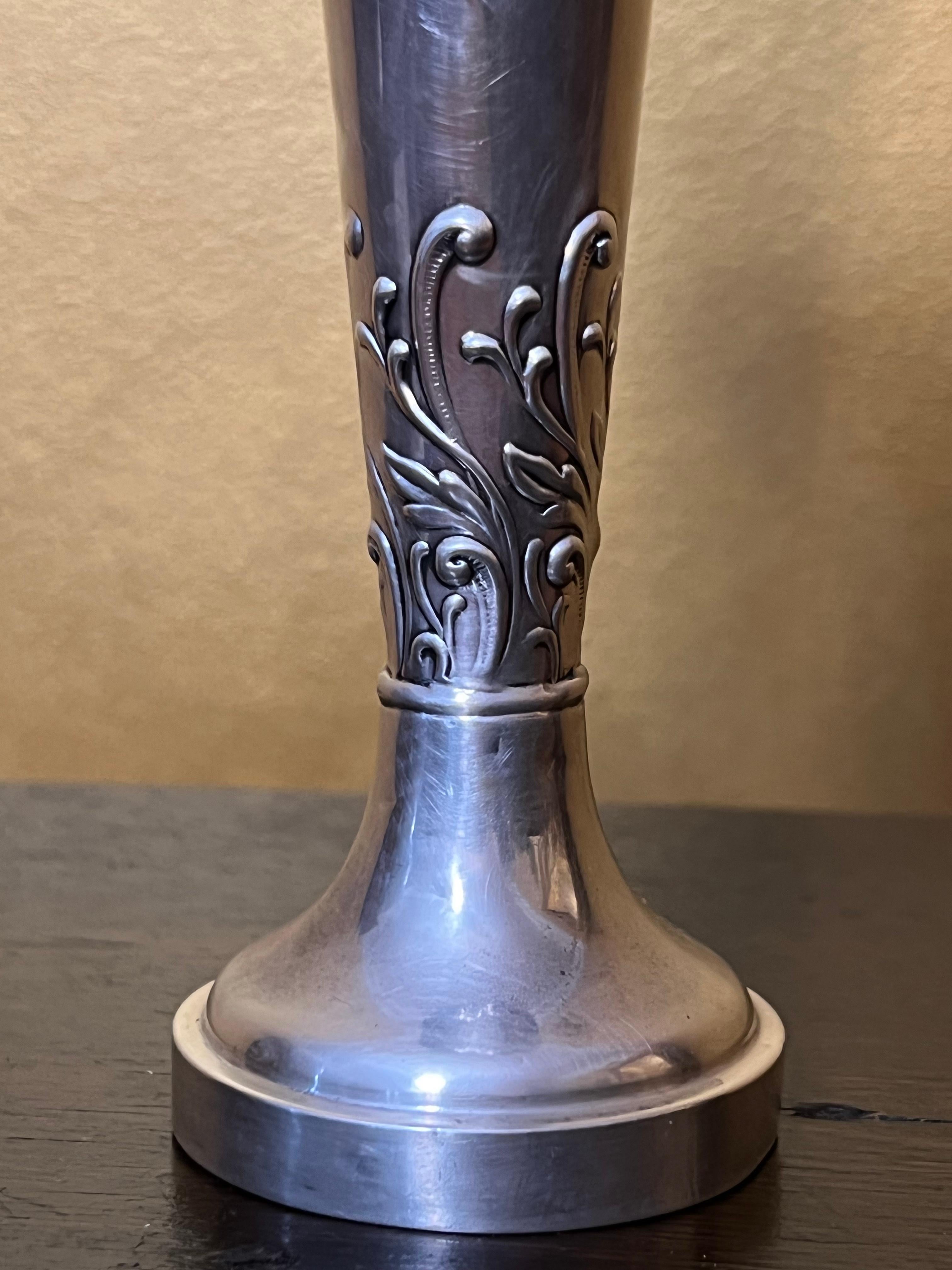 20th Century Antique Hardy Bros Brisbane & Birmingham 1901 Sterling Silver Trumpet Vase For Sale