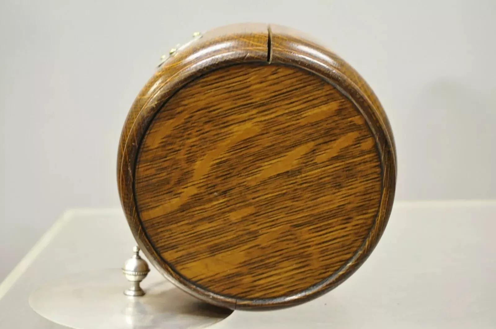 Antico H. A. C. & C. inglese con piatto d'argento e barilotto di biscotto in Oak con coperchio e coperchio in vendita 3