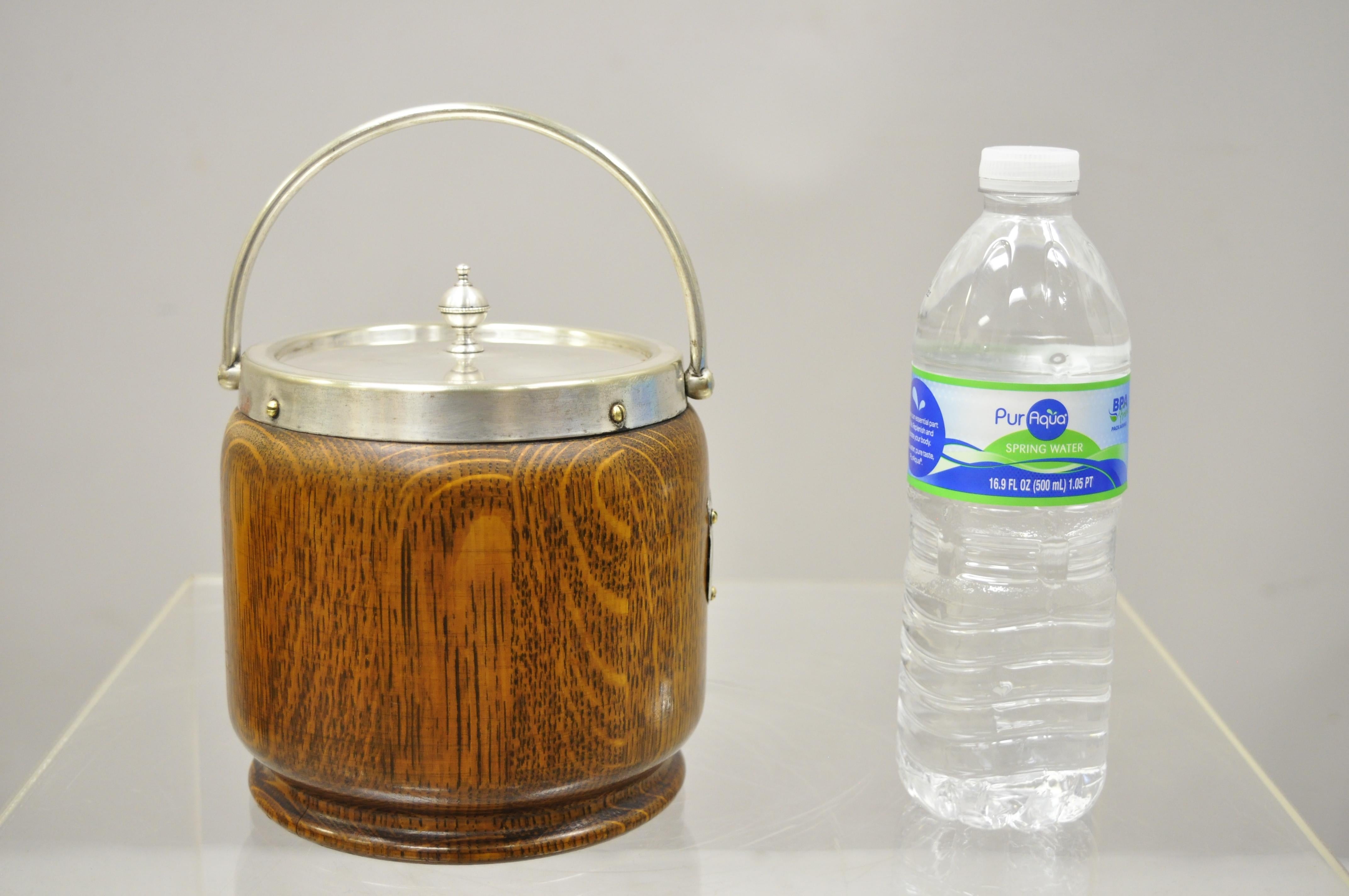 Antique H.C. & C. English Silver Plate and Oak Biscuit Barrel with Lid and Liner For Sale 4