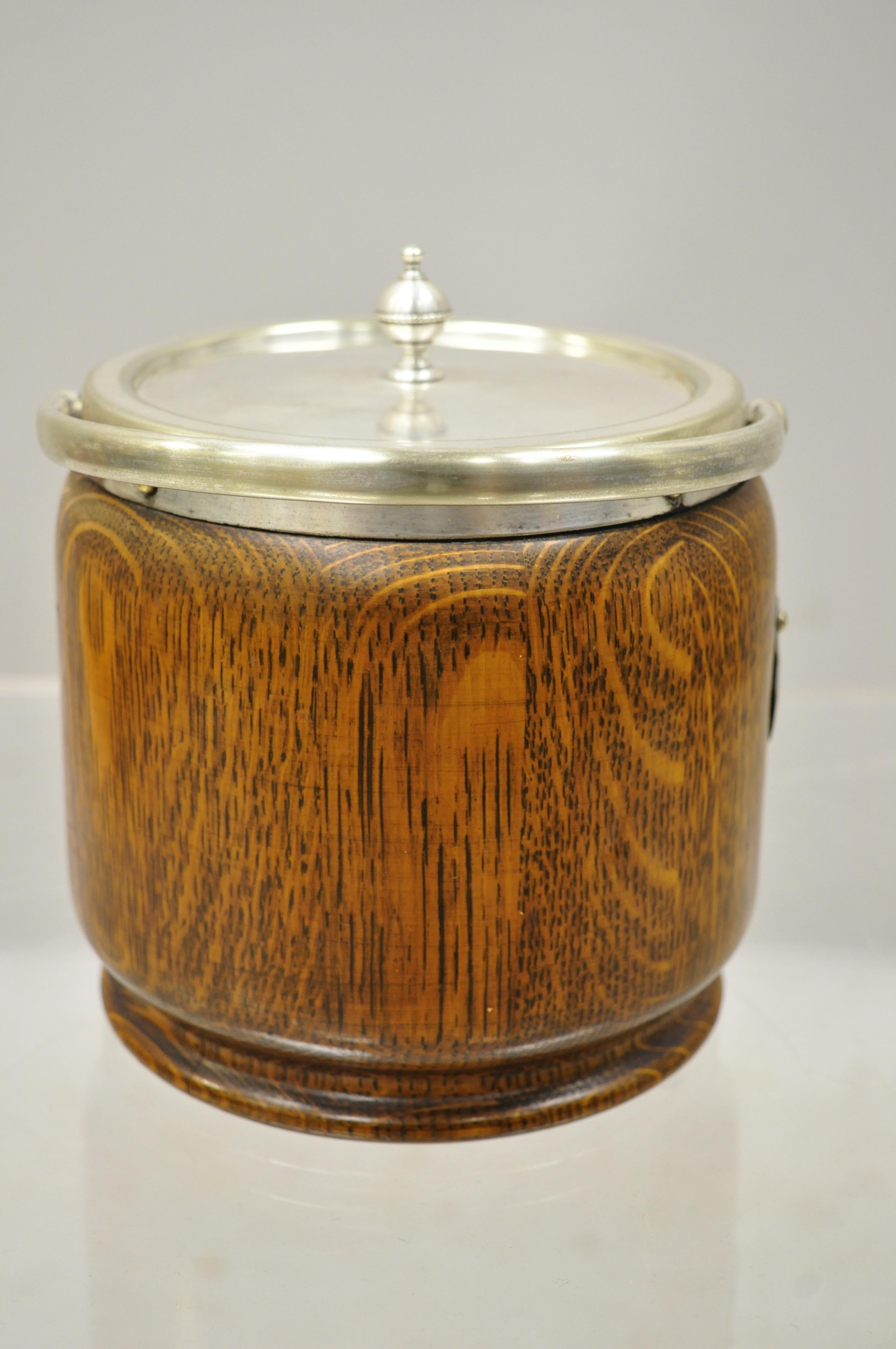 Antique H.C. & C. English Silver Plate and Oak Biscuit Barrel with Lid and Liner For Sale 1