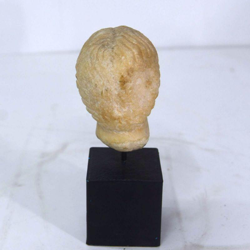 18th Century and Earlier Antique Head in Alabaster For Sale