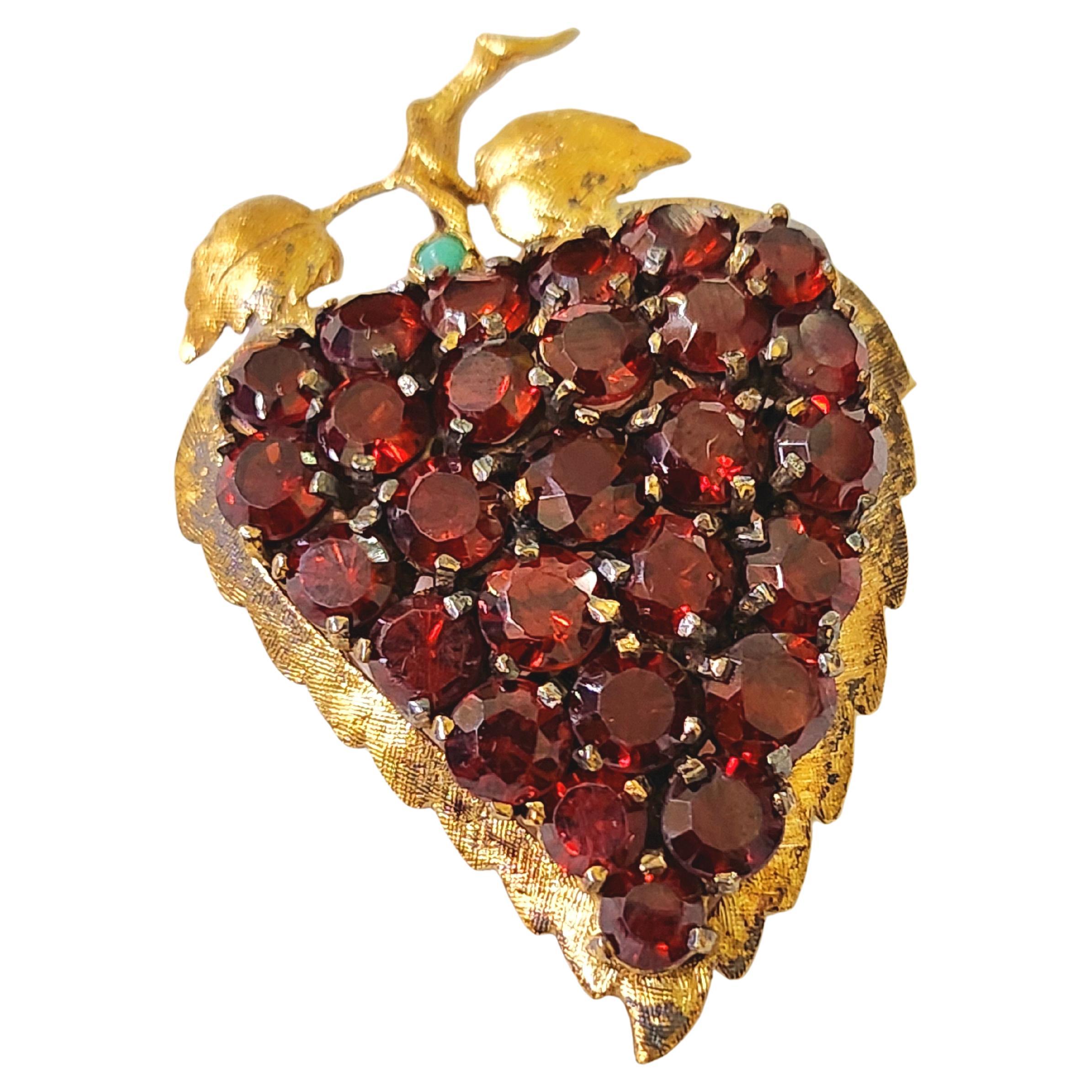 Ciondolo d'oro con cuore antico in granato di Boemia In condizioni buone in vendita a Cairo, EG