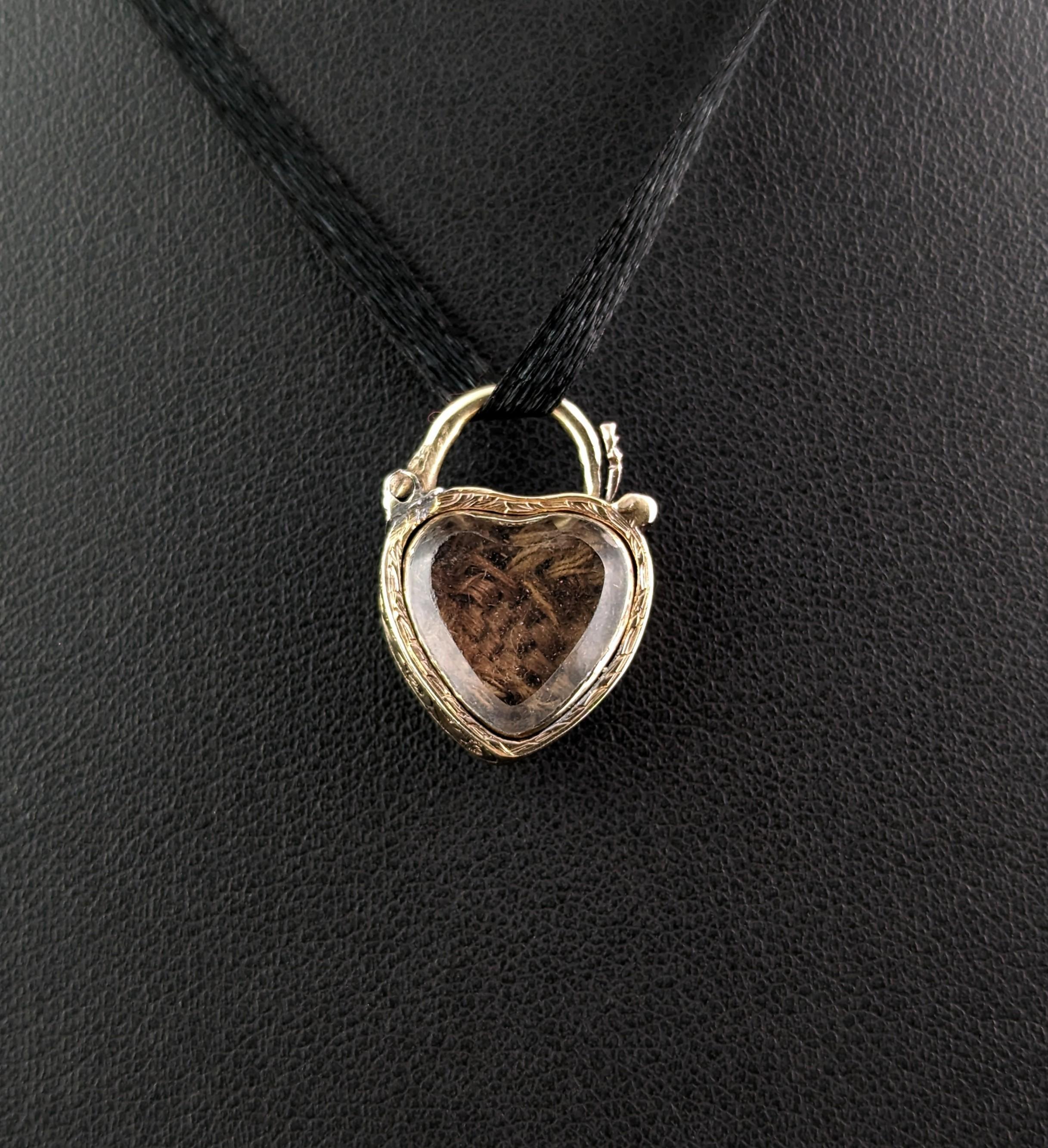 Women's Antique Heart Padlock Locket Pendant, Agate, 9k Gold, Mourning