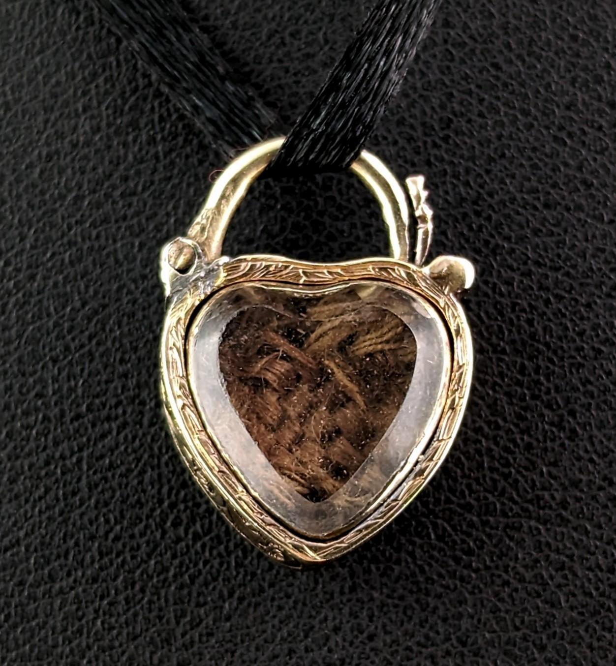 Antique Heart Padlock Locket Pendant, Agate, 9k Gold, Mourning 1