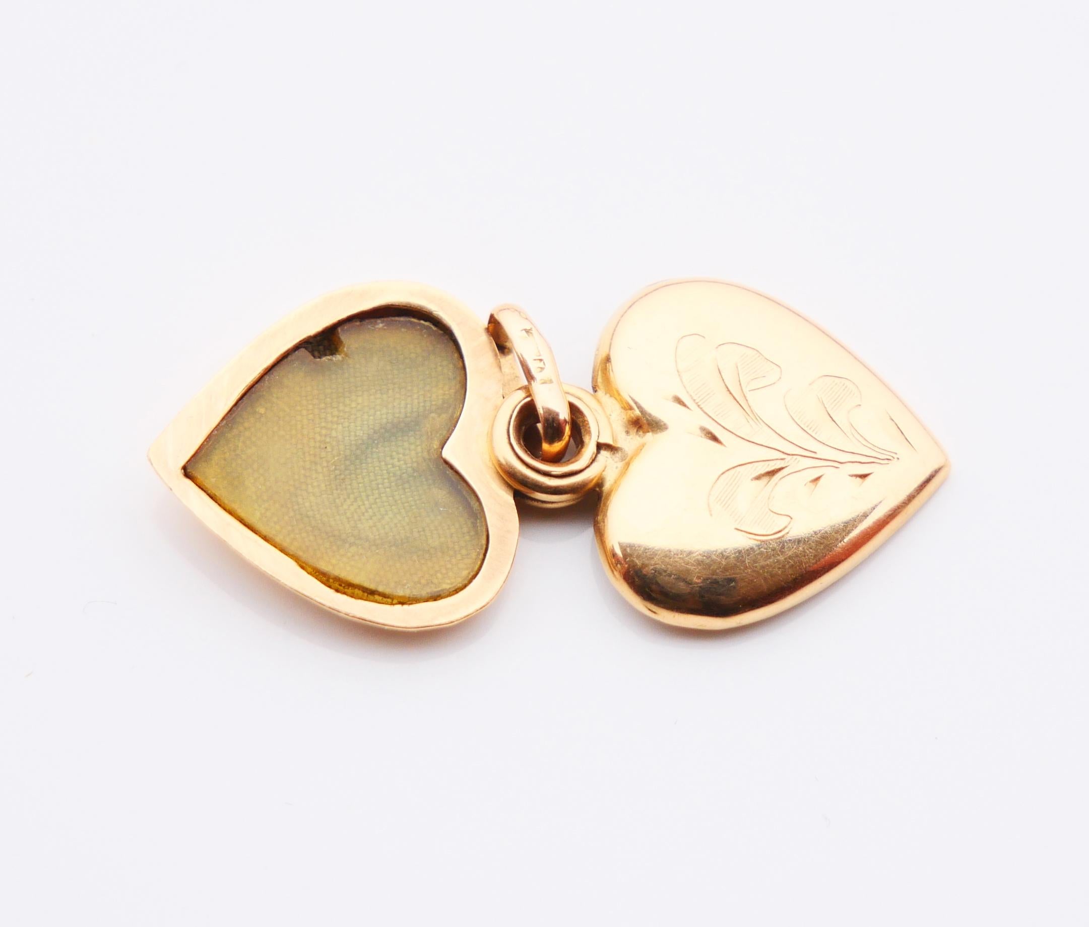 Women's or Men's Antique Heart Pendant Picture Locket solid 18K Yellow Gold / 3.1 gr