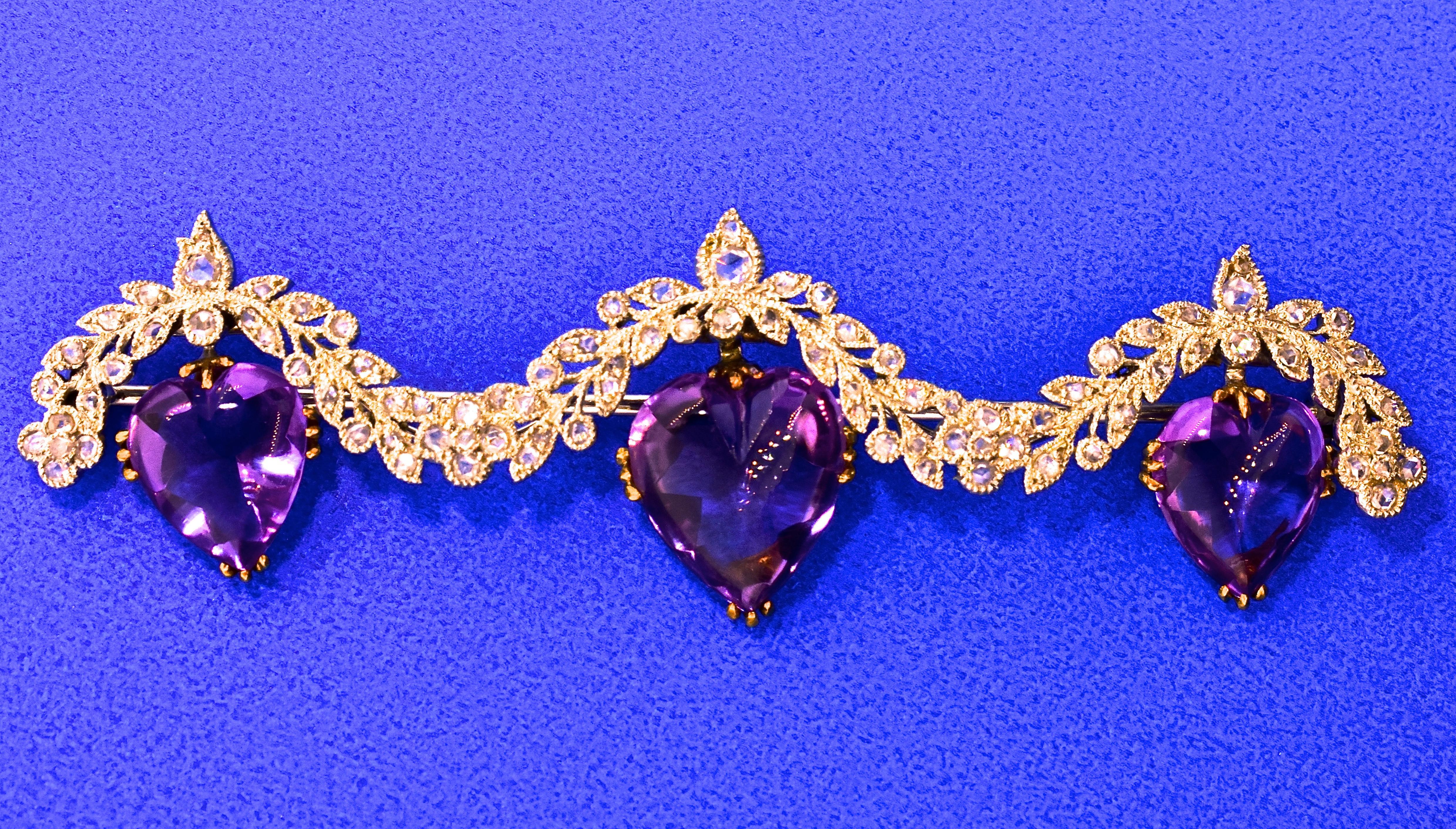 Antique Heart shaped Amethyst Brooch with Diamond, Edwardian, circa 1910 In Excellent Condition For Sale In Aspen, CO