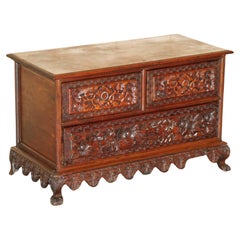 ANTiQUE HEAVILY CARVED INDONESIAN TWO OVER ONE CHEST OF DRAWERS GOOD TV STAND