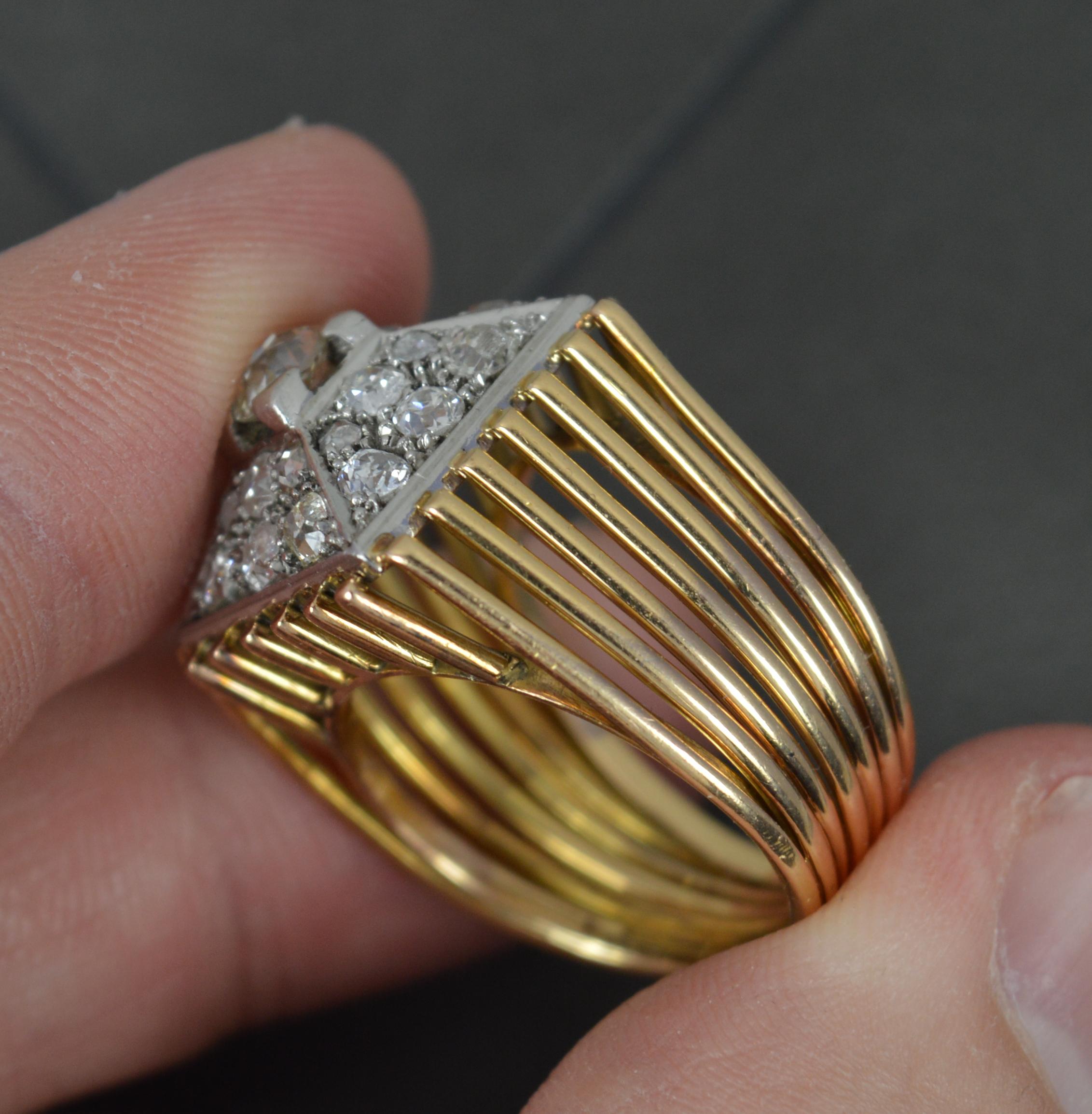 Antiker schwerer quadratischer Cluster-Ring aus 18 Karat Gold mit Diamanten im Altschliff im Angebot 2