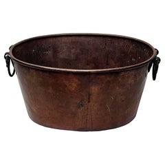Seau antique en cuivre massif martelé