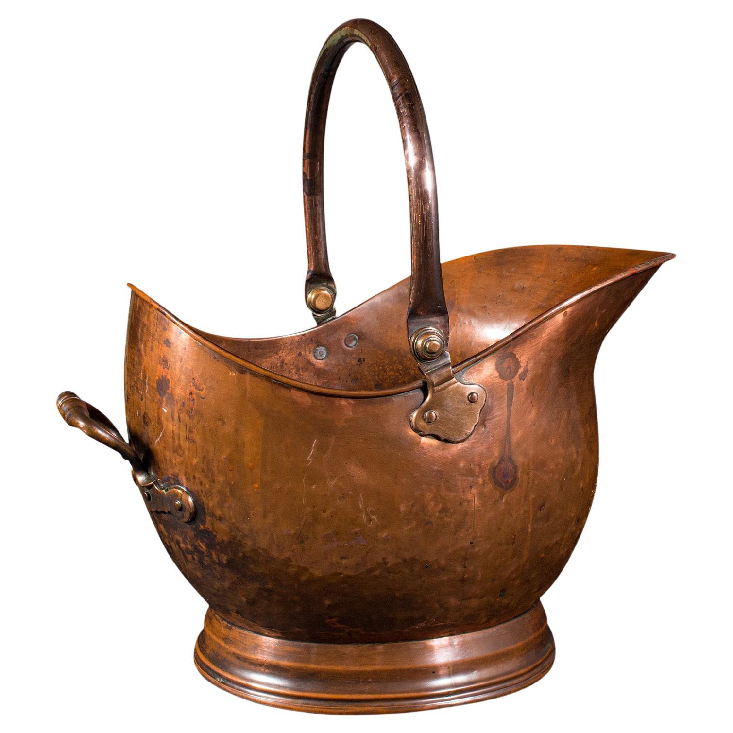 Bouteille à casque ancienne, anglaise, cuivre, seau à charbon, boîte de cheminée, victorienne en vente