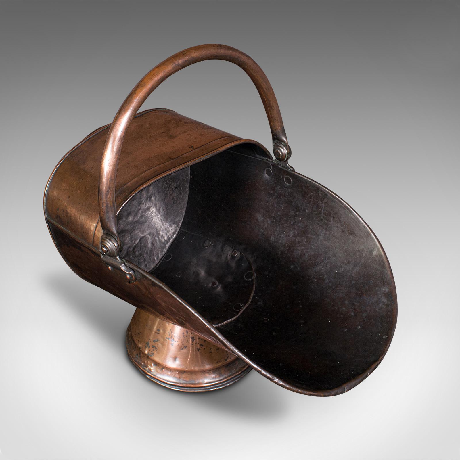 Antique Helmet Scuttle, English, Copper, Fireside Coal Bucket, Victorian, C.1850 In Good Condition For Sale In Hele, Devon, GB