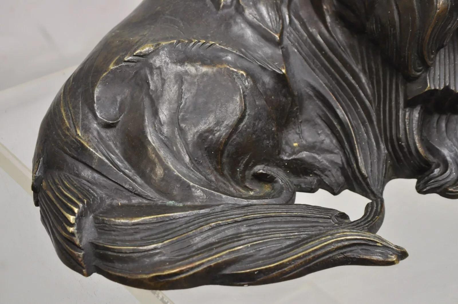 Bronze Ancienne sculpture figurative de chien d'exposition pékinois en bronze d'Henri Prozinski en vente