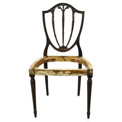 Silla auxiliar de comedor antigua Hepplewhite de caoba tallada con penacho Príncipe de Gales