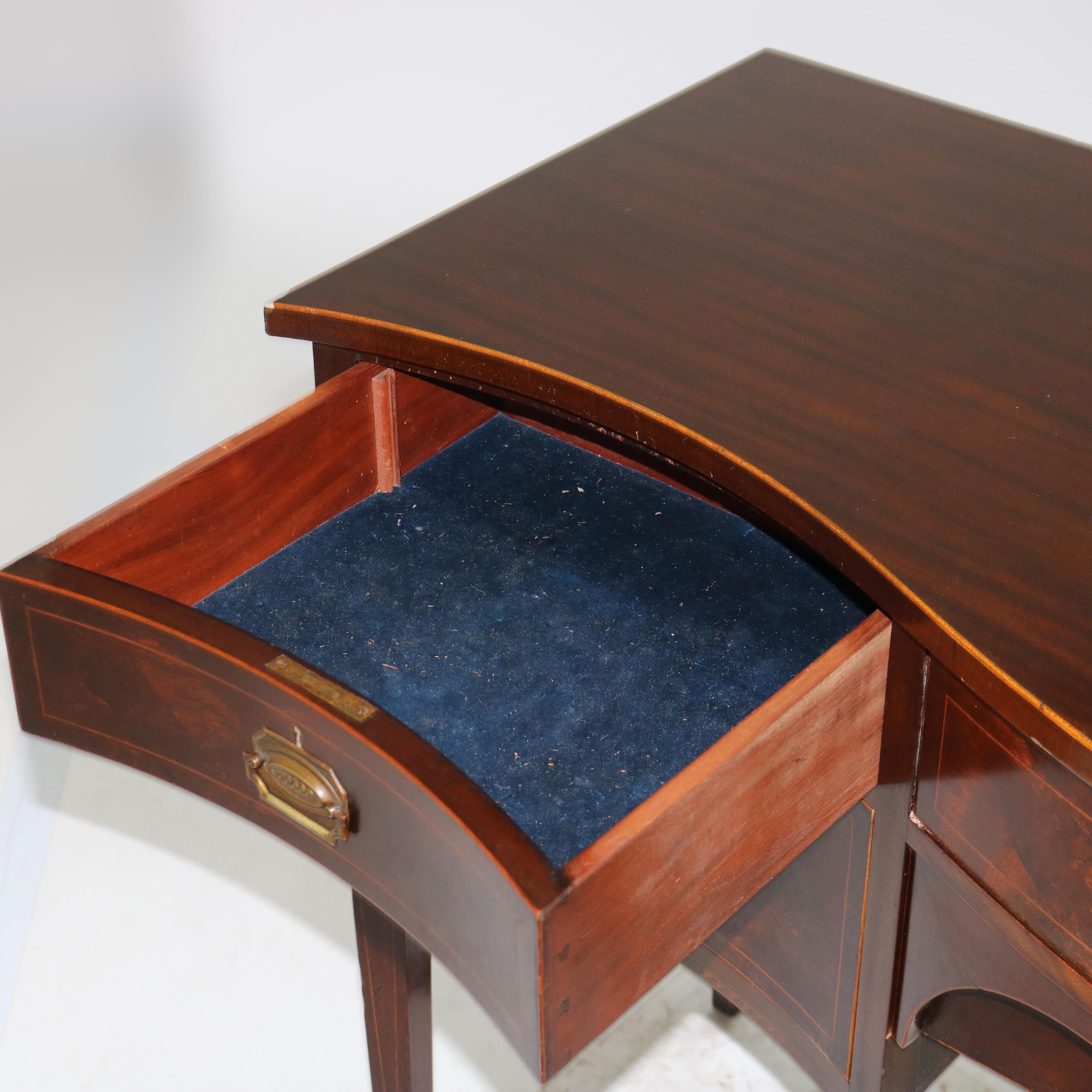 Antique buffet Hepplewhite Flame en acajou et citronnier marqueté et orné de bandes C1920 en vente 4