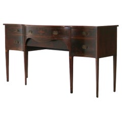 Antica credenza Hepplewhite in mogano a fiamma e legno satinato intarsiato e a fasce C1920