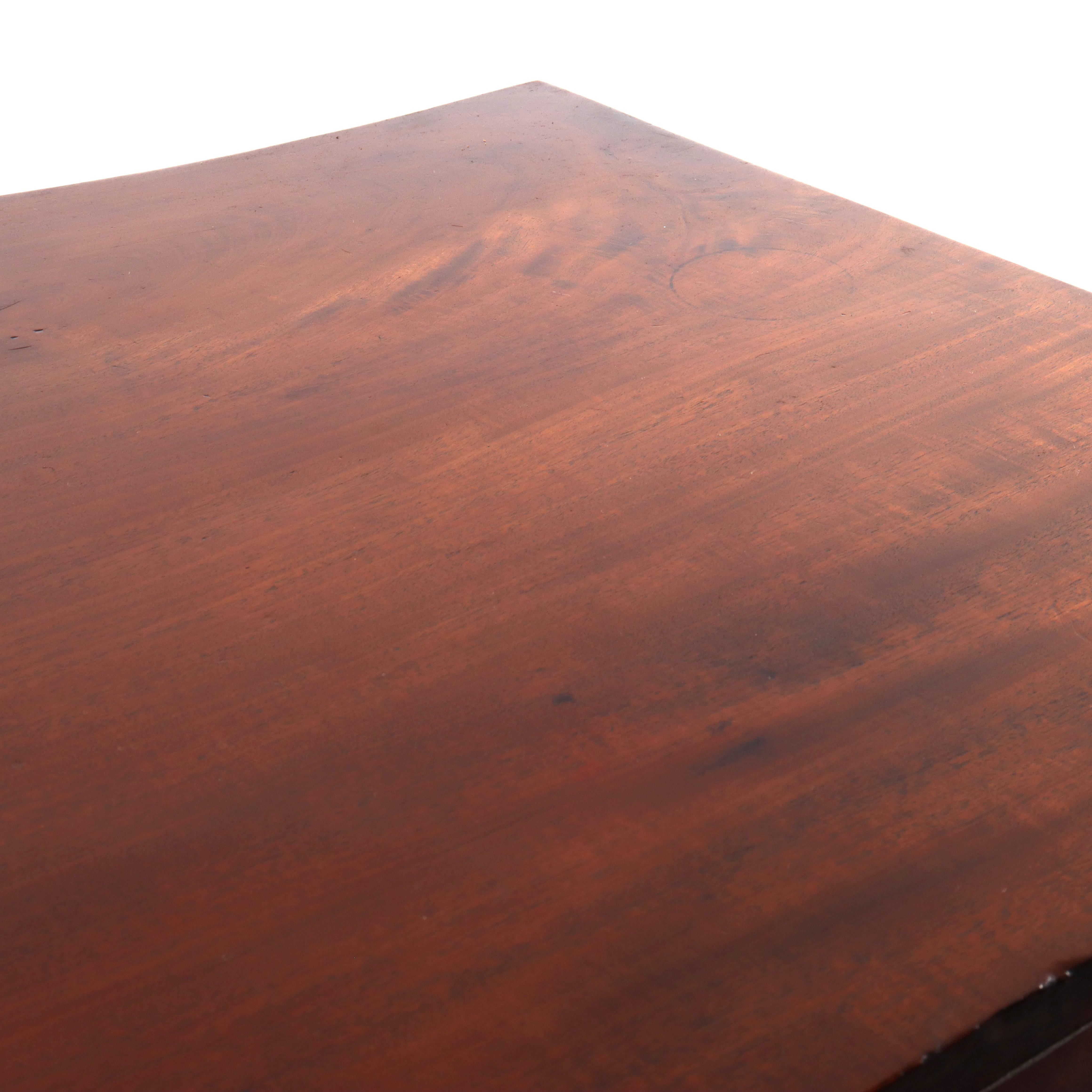 Antique Hepplewhite Flame Mahogany Sideboard With Satinwood Banding 19thC For Sale 6