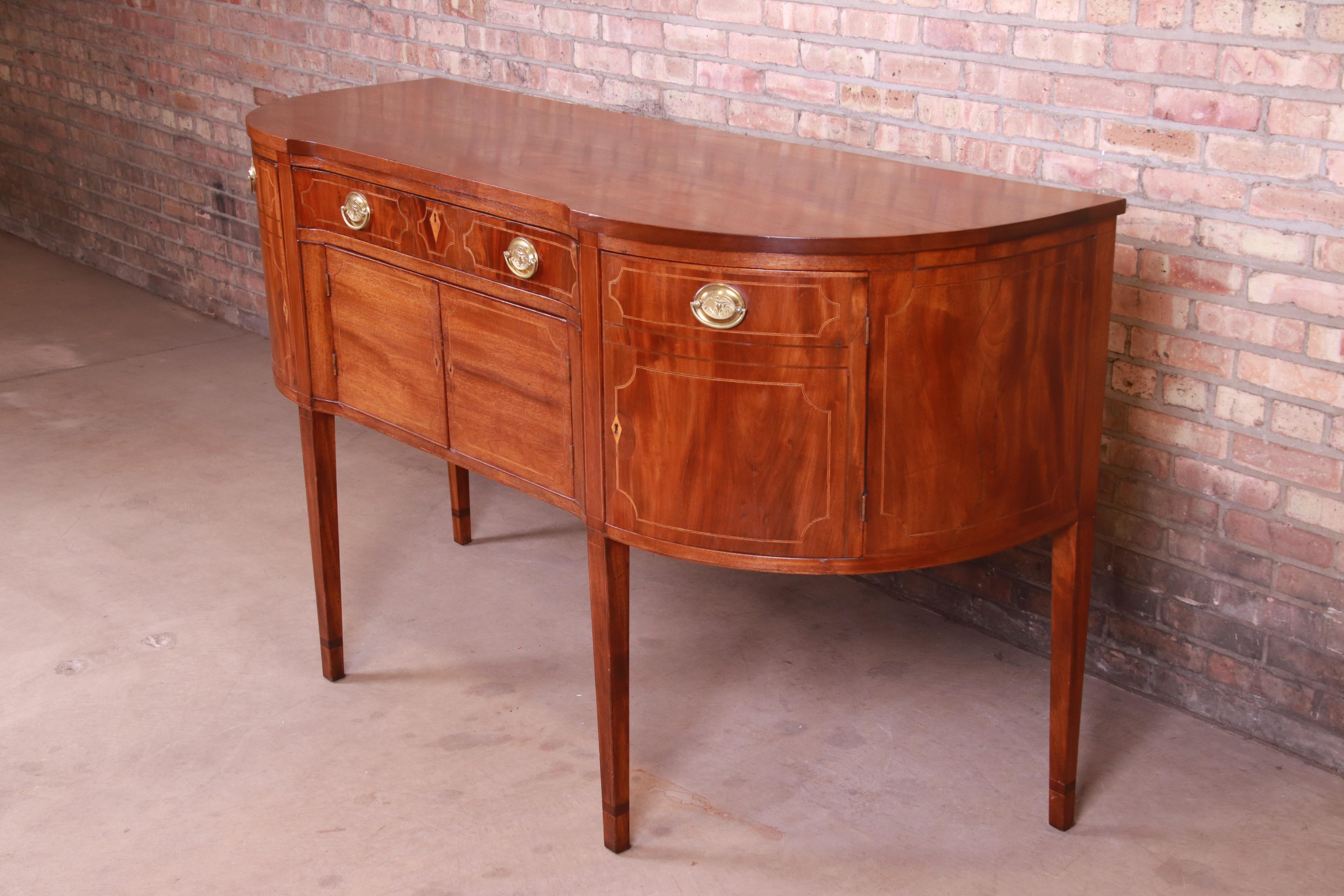 Antique Hepplewhite Inlaid Mahogany Sideboard, circa 1800 In Good Condition In South Bend, IN