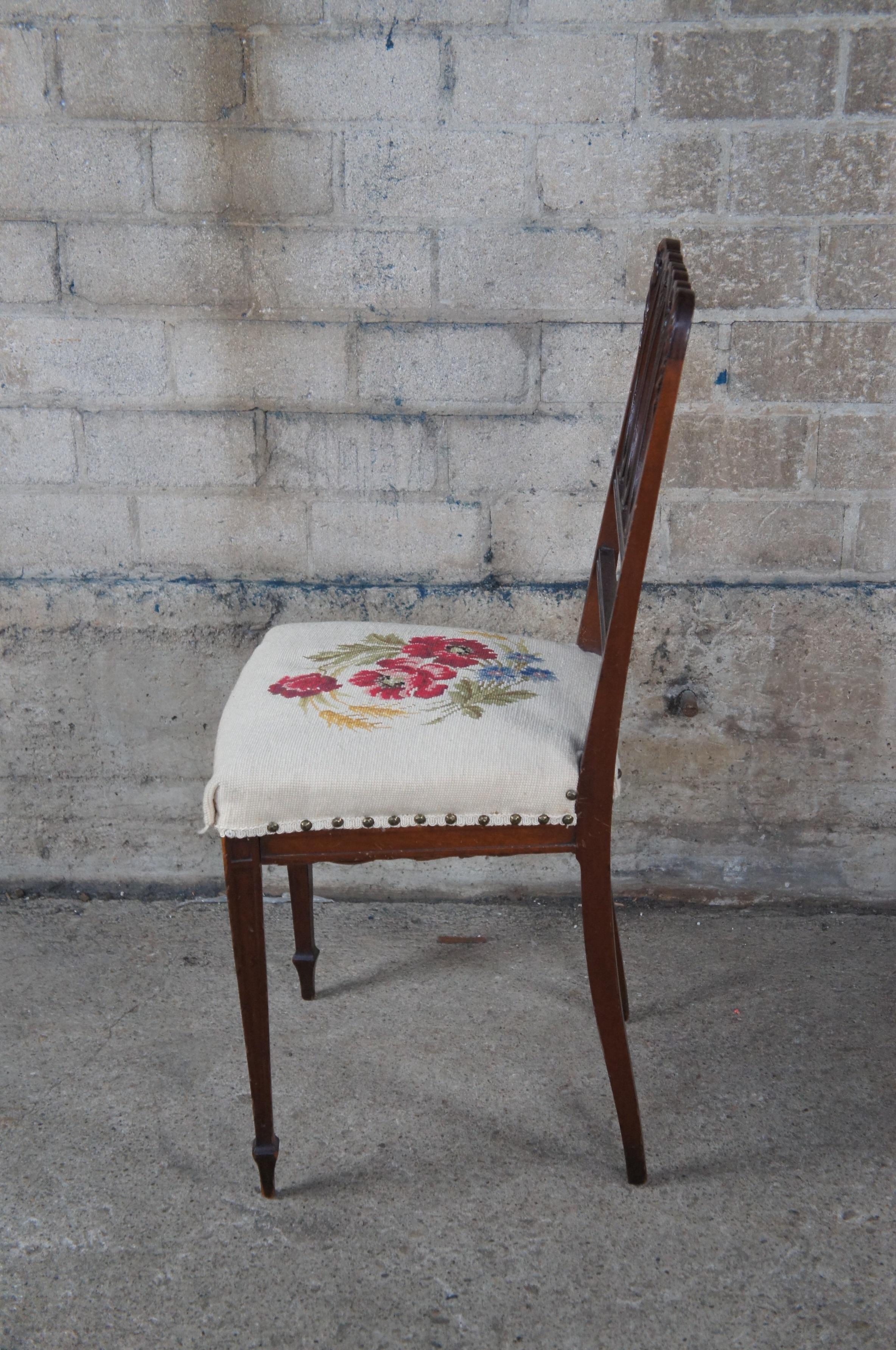 Antique Hepplewhite Mahogany Needlepoint Hoop Back Side Dining Accent Chair  For Sale 1