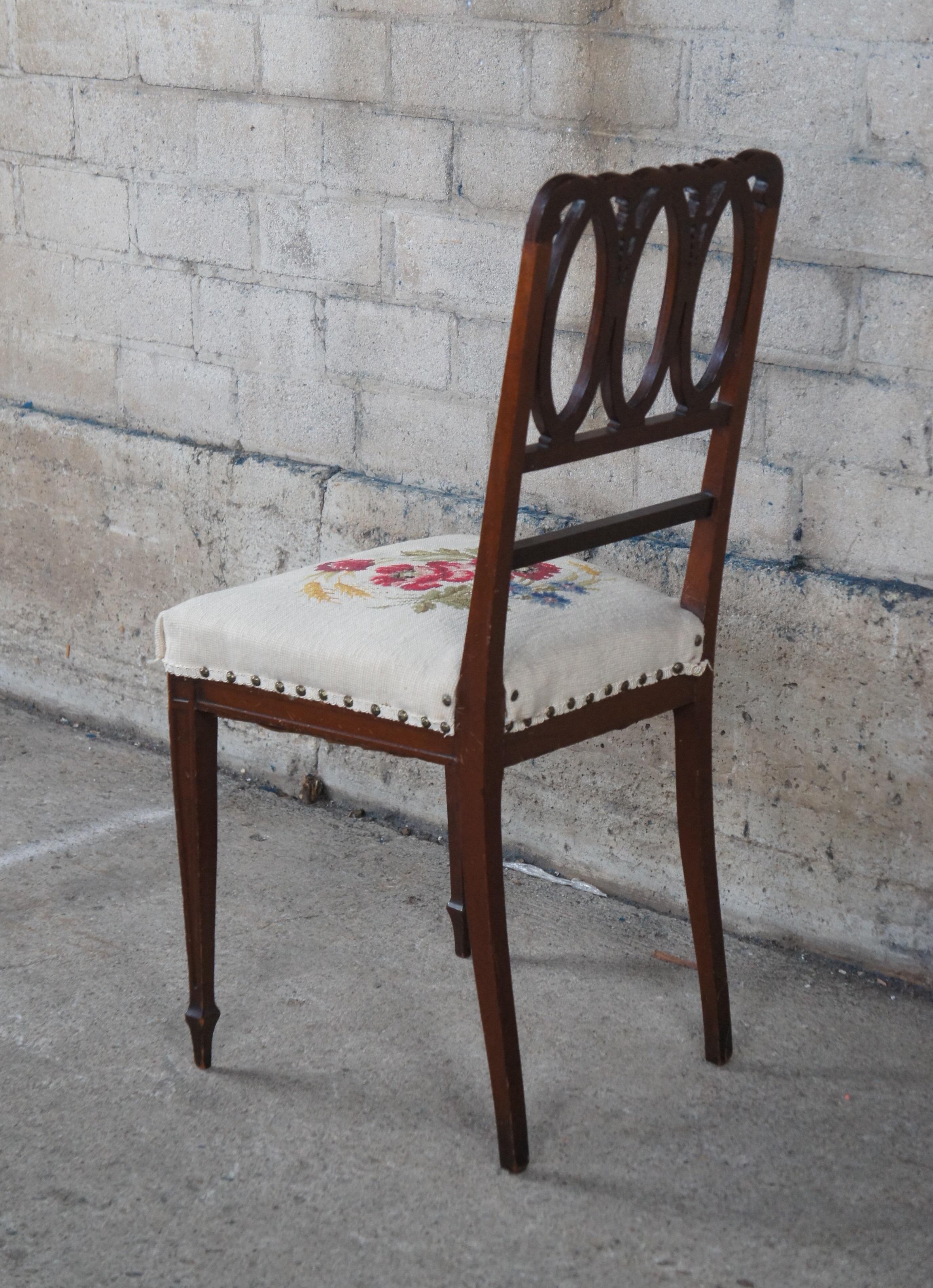 Antique Hepplewhite Mahogany Needlepoint Hoop Back Side Dining Accent Chair  For Sale 2