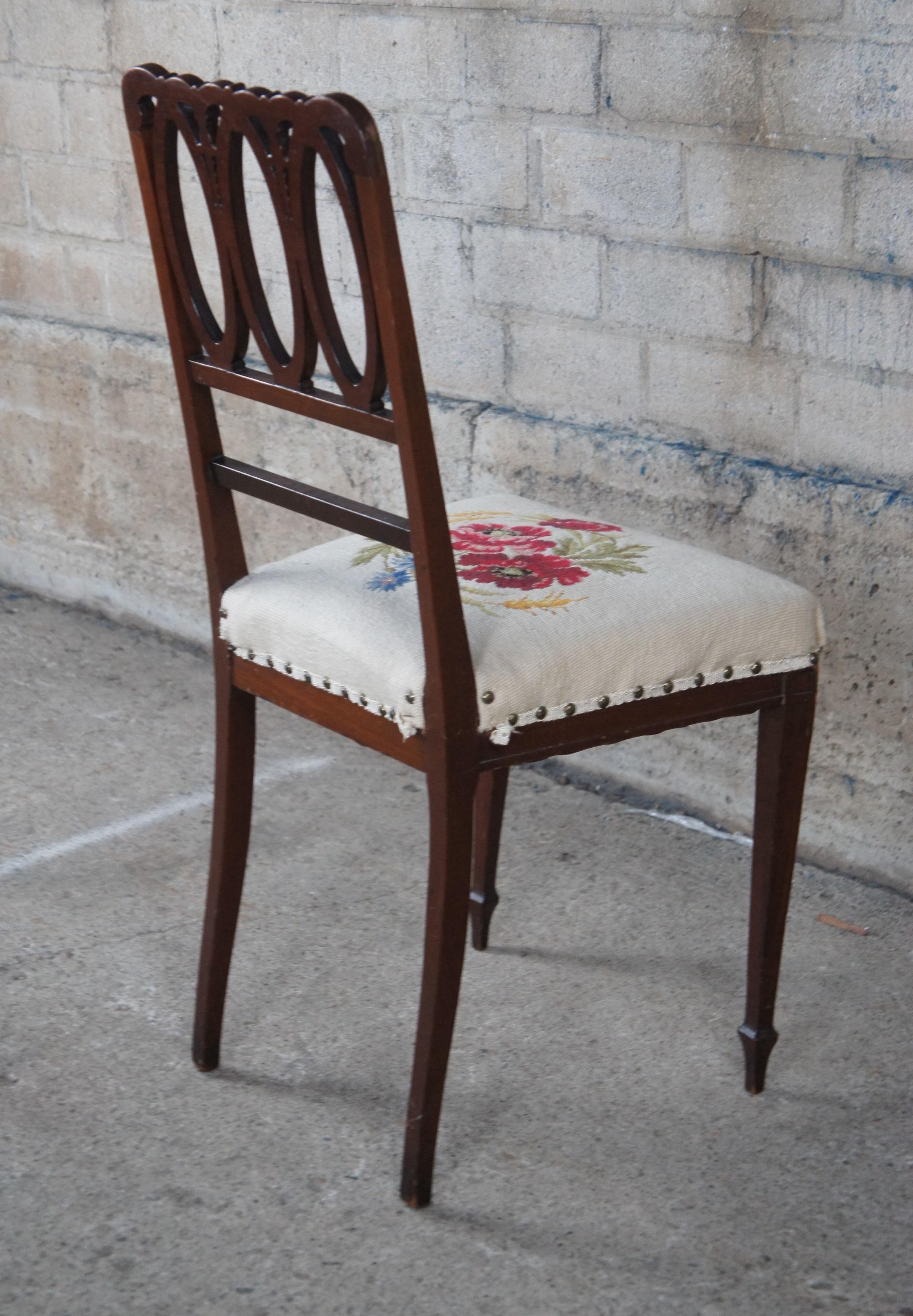 Antique Hepplewhite Mahogany Needlepoint Hoop Back Side Dining Accent Chair  For Sale 4