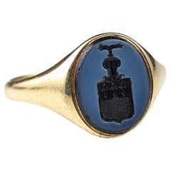 Antique Heraldic signet ring, Sardonyx, 9k yellow gold 