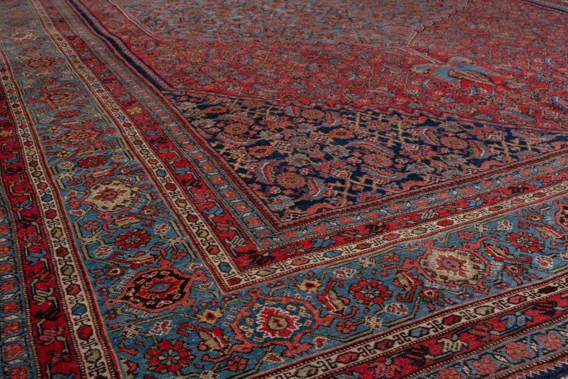 Antique Herati Design with Red Field and Navy Blue Border For Sale 2