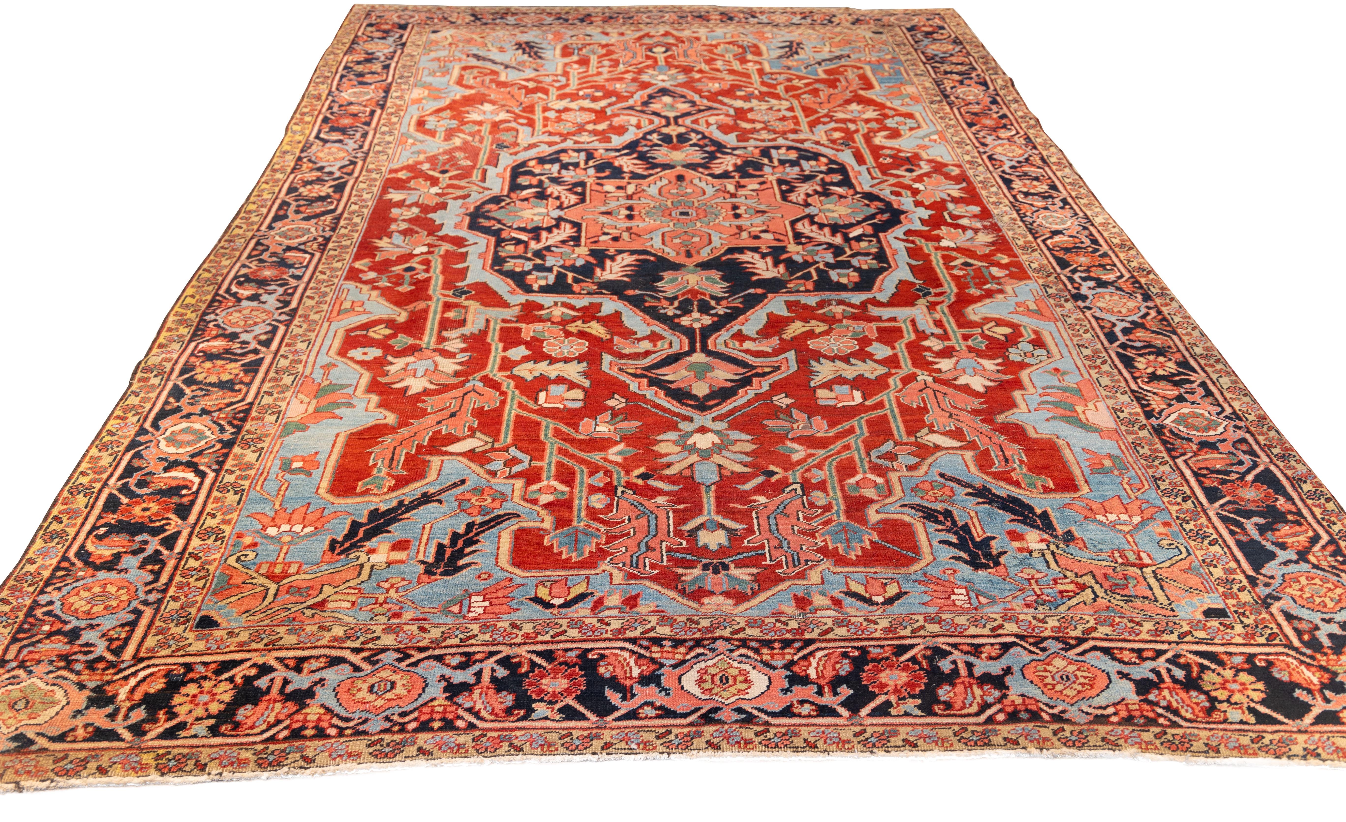 Heriz Serapi Antique Heriz 20th cent. For Sale