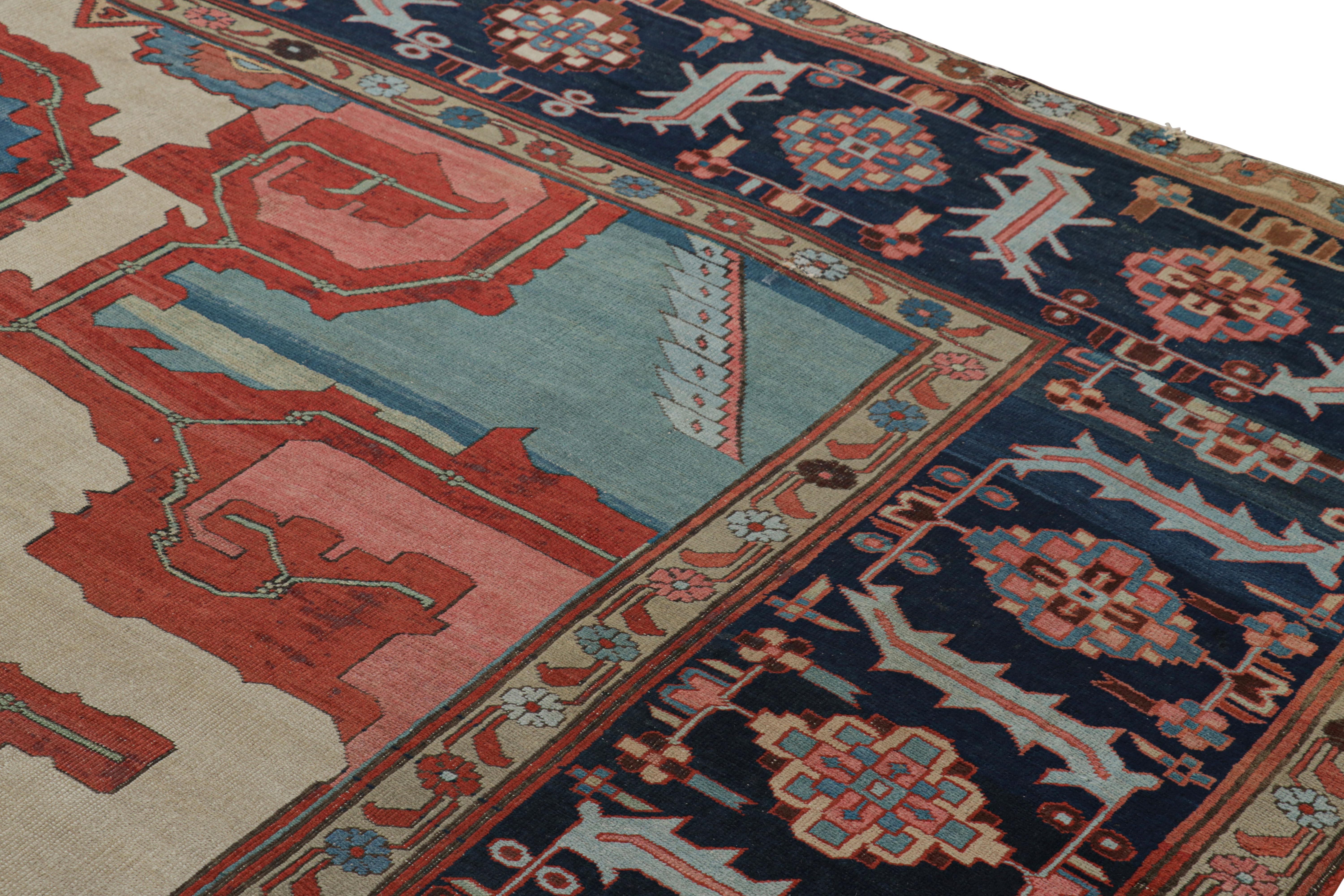 Heriz Serapi Antique Heriz Bakshaish Persian Rug with Geometric Medallion - Rug & Kilim For Sale