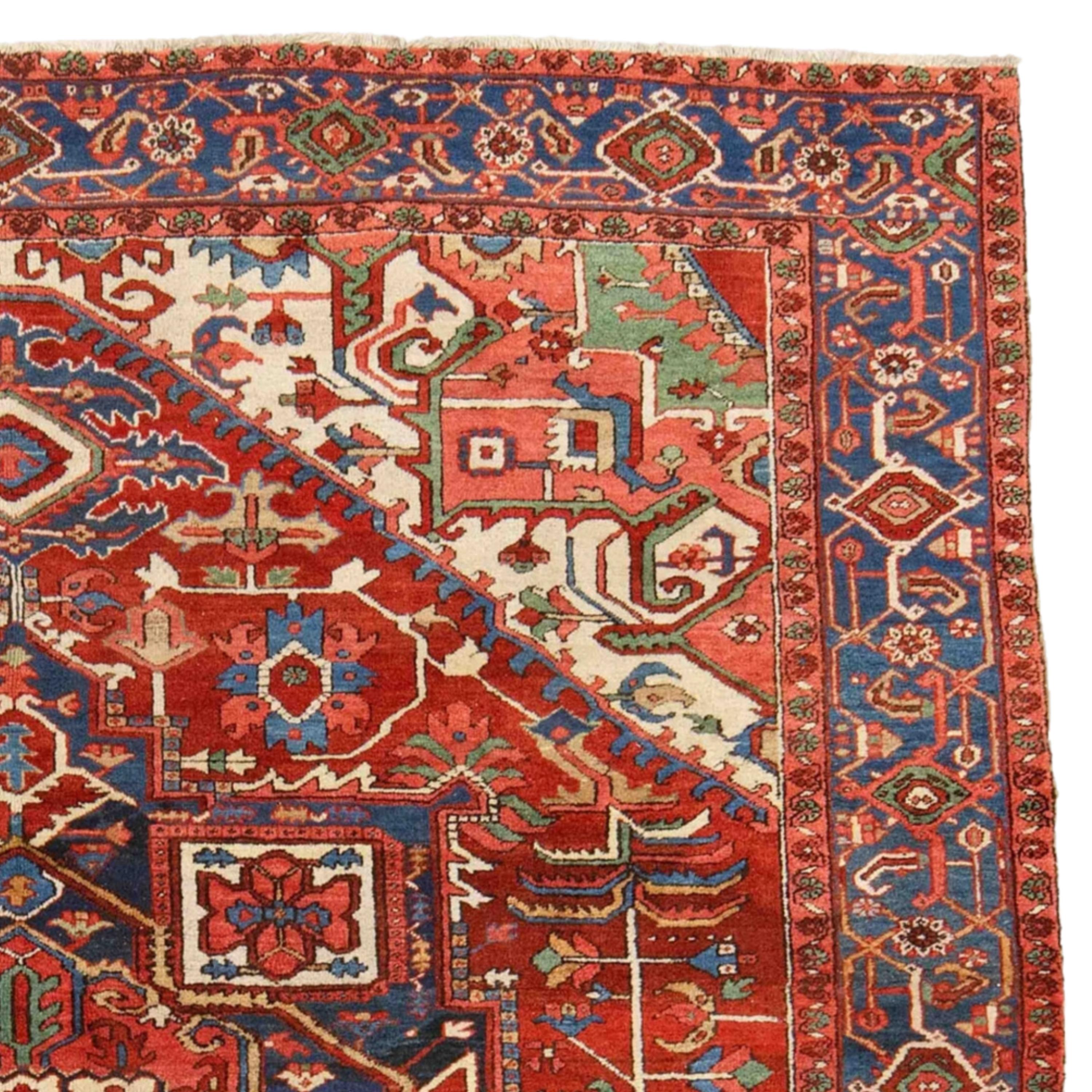 Antique Heriz Carpet - 19th Century Heriz Carpet, Antique Rug, Antique Carpet In Good Condition For Sale In Sultanahmet, 34