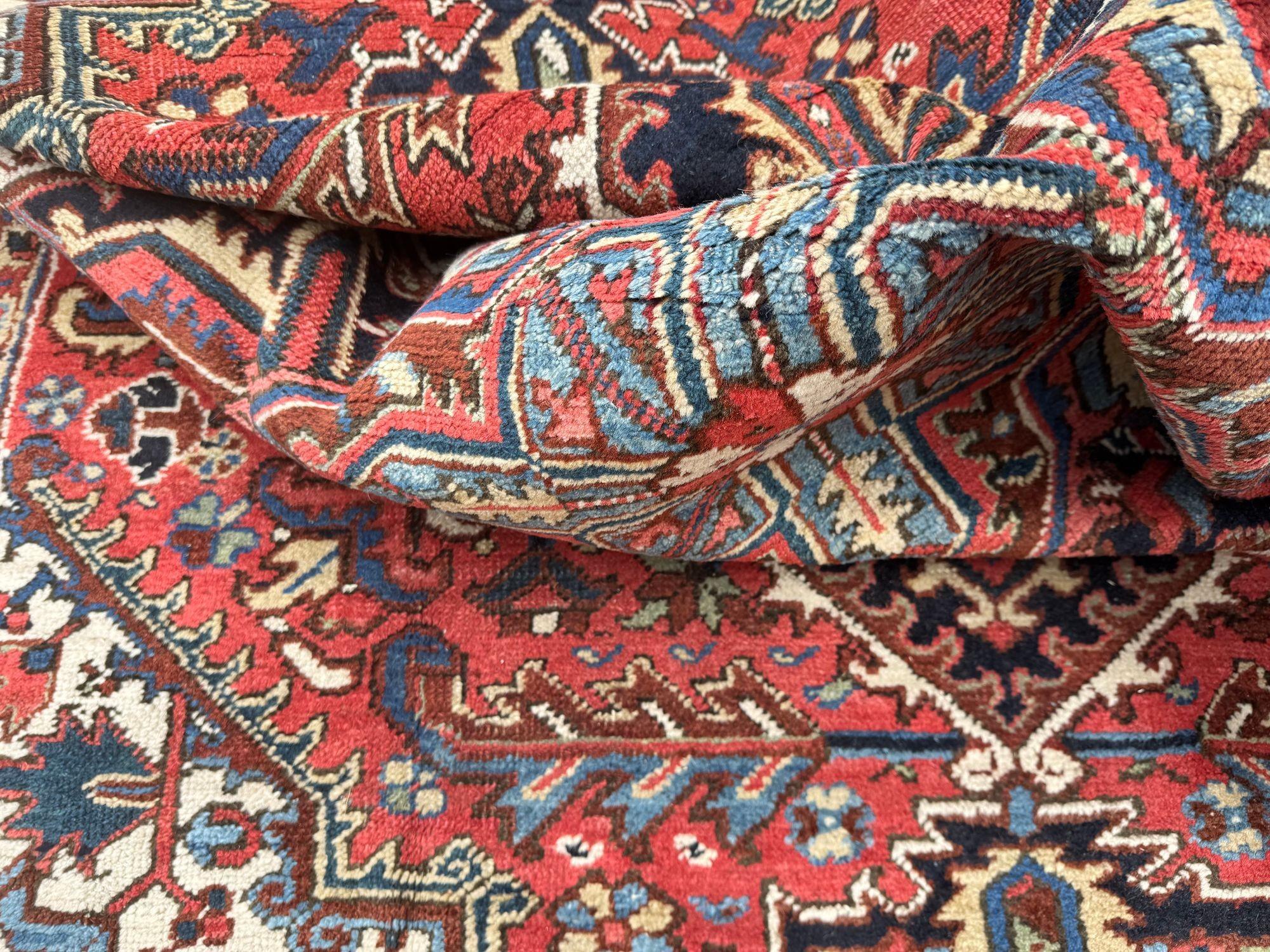 Tapis ancien en Heriz 2.88m x 2.10m en vente 12