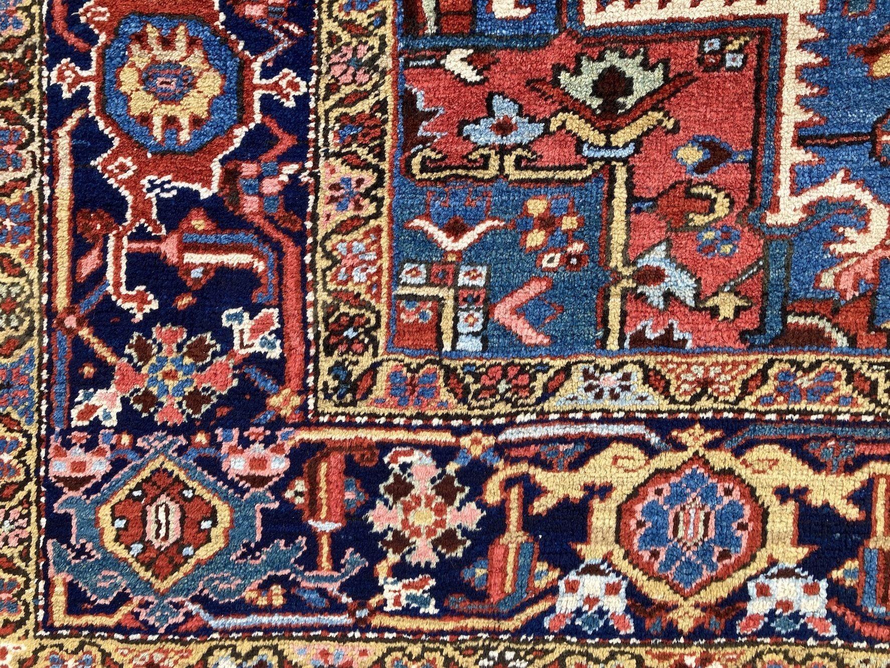 Antiker Heriz-Teppich (Frühes 20. Jahrhundert) im Angebot