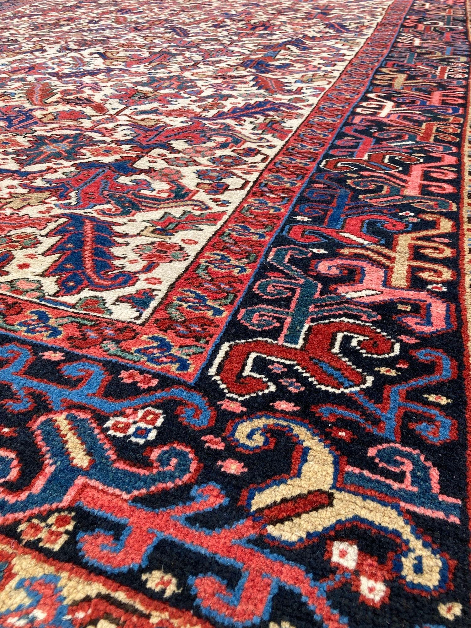 Antique Heriz Carpet 3.00m x 2.36m For Sale 3