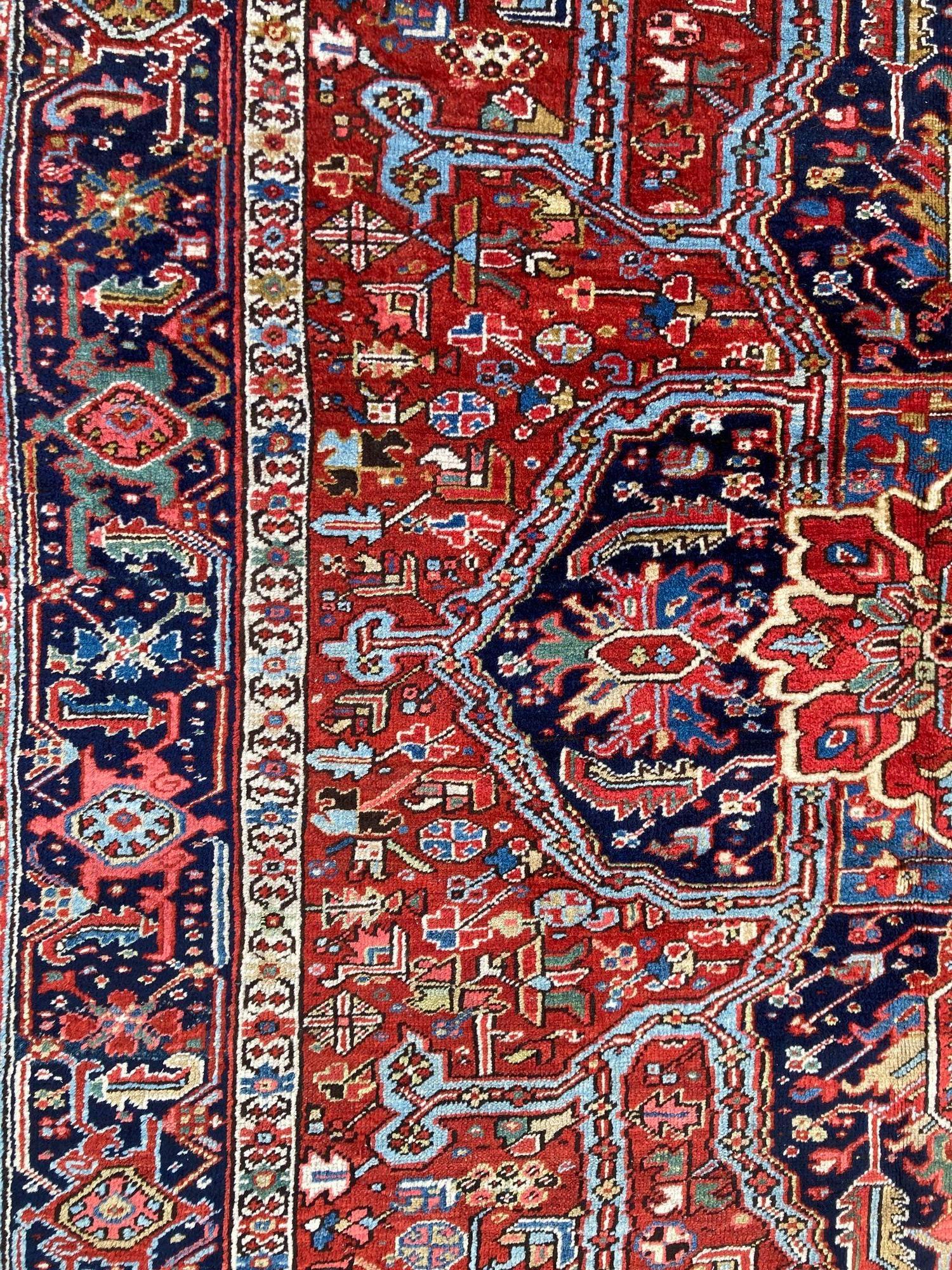 Antique Heriz Carpet 3.11m x 2.21m For Sale 5