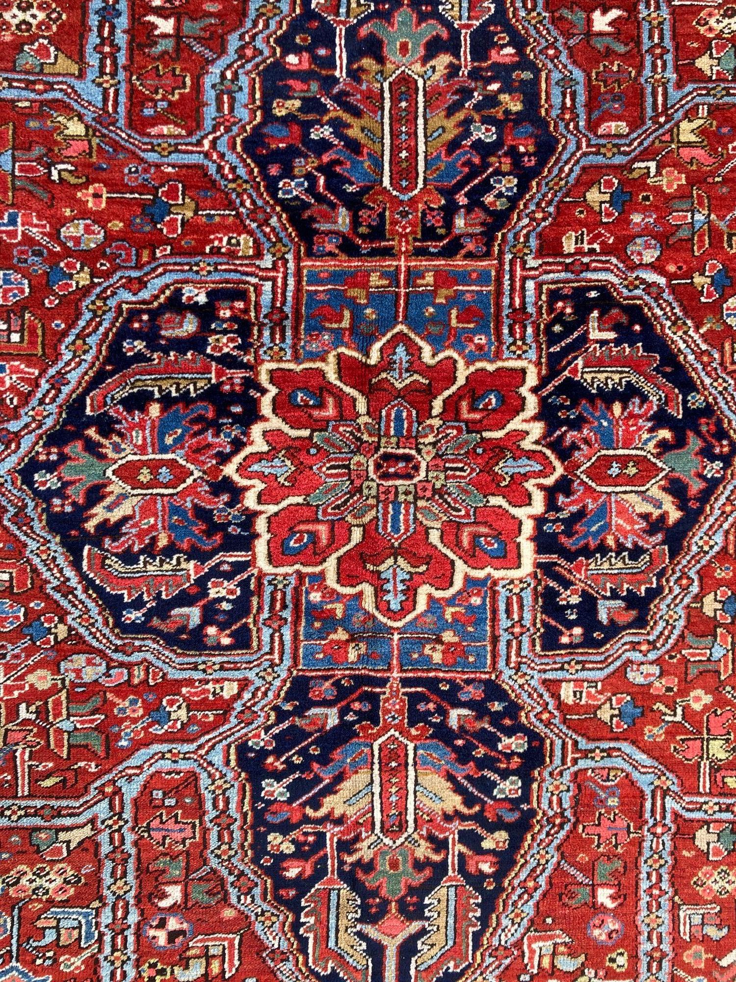 Antique Heriz Carpet 3.11m x 2.21m For Sale 6