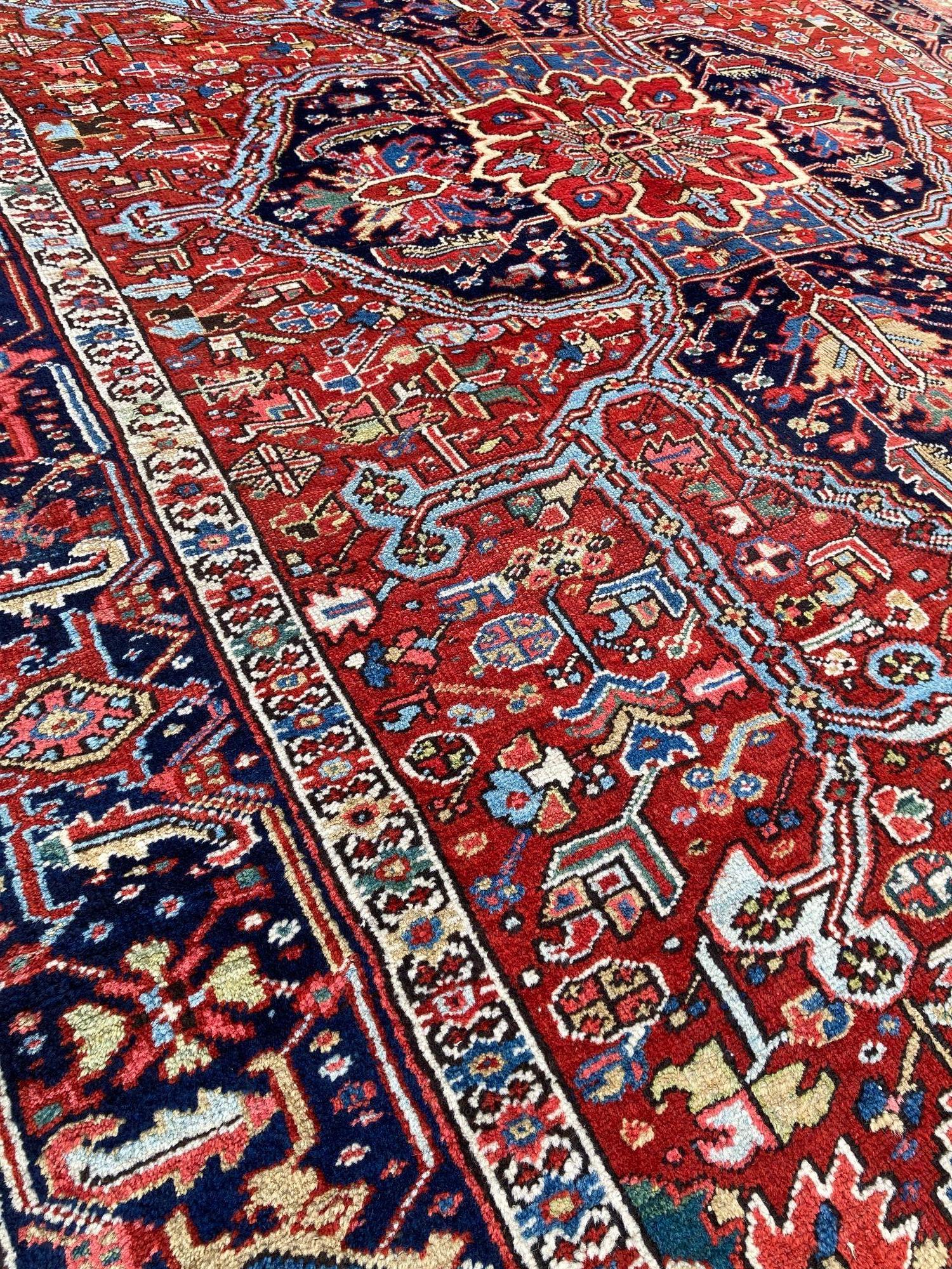 Antique Heriz Carpet 3.11m x 2.21m For Sale 7