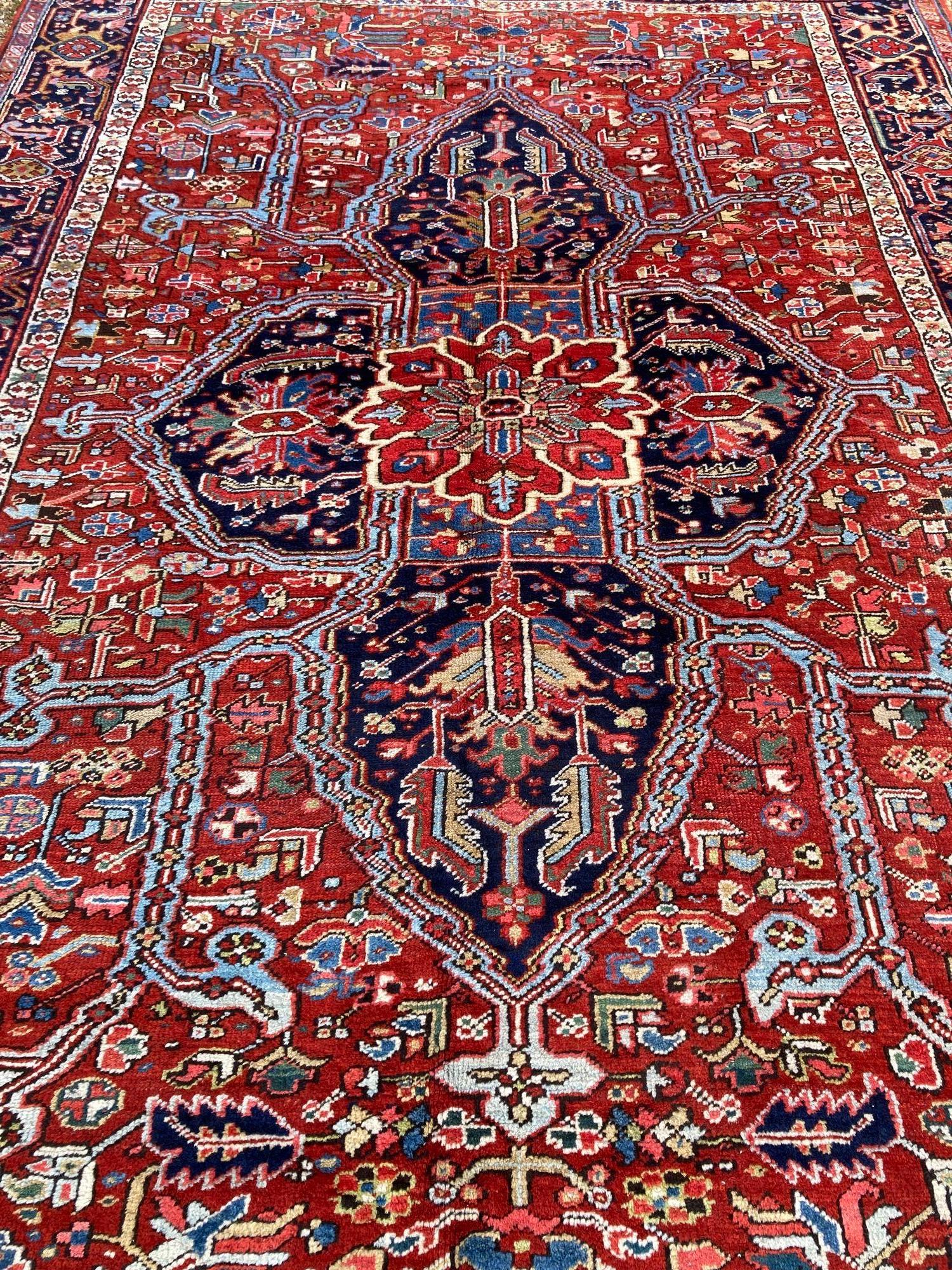 Antique Heriz Carpet 3.11m x 2.21m For Sale 10