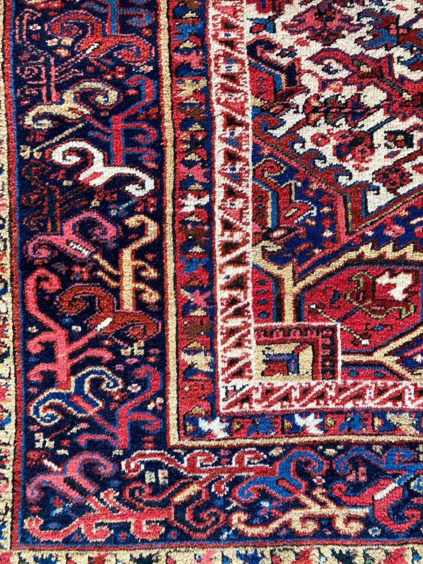 Antiker Heriz-Teppich 3,22 m x 2,48 m im Angebot 1