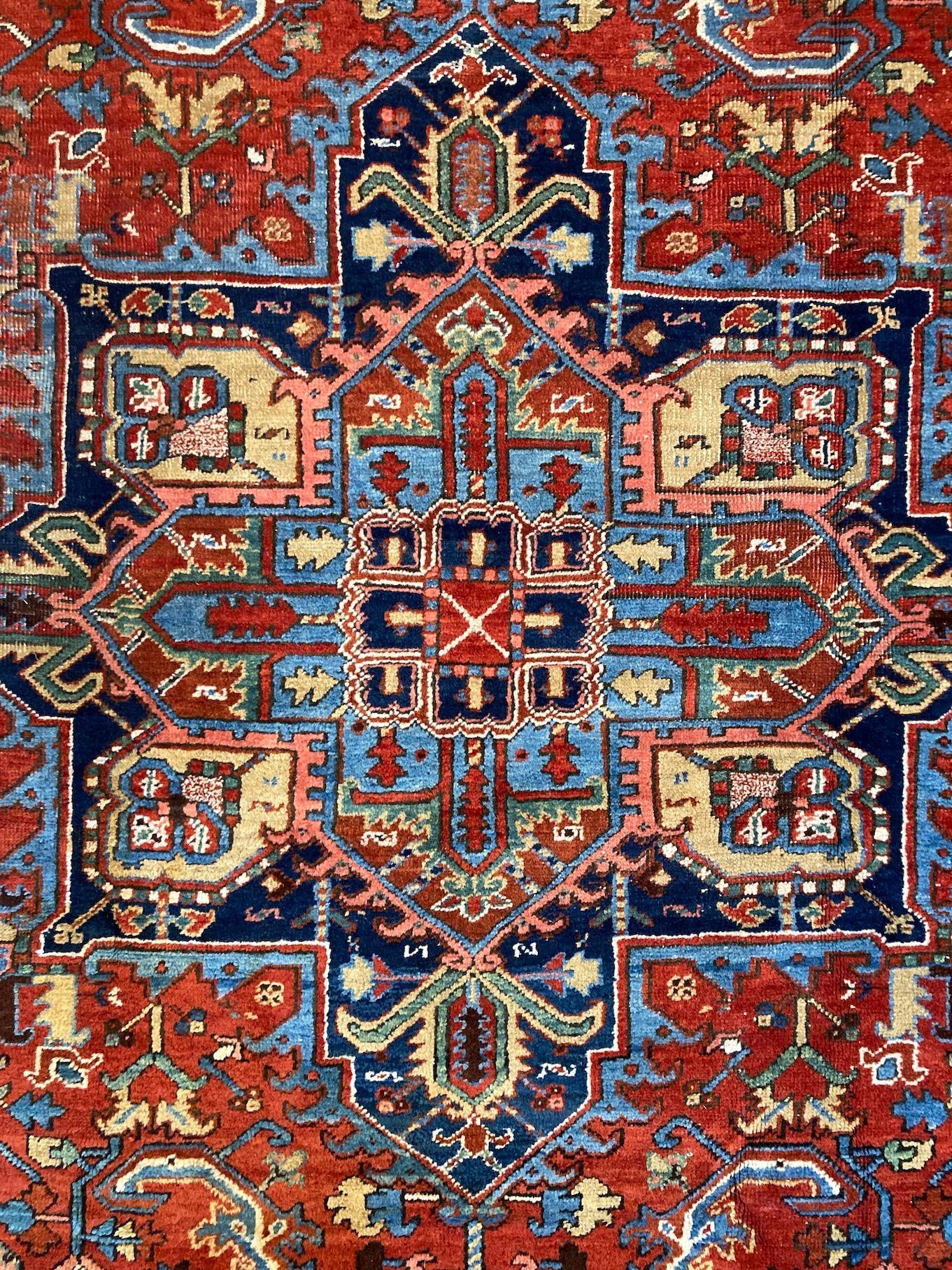 Antique Heriz Carpet 3.37m x 2.42m For Sale 8