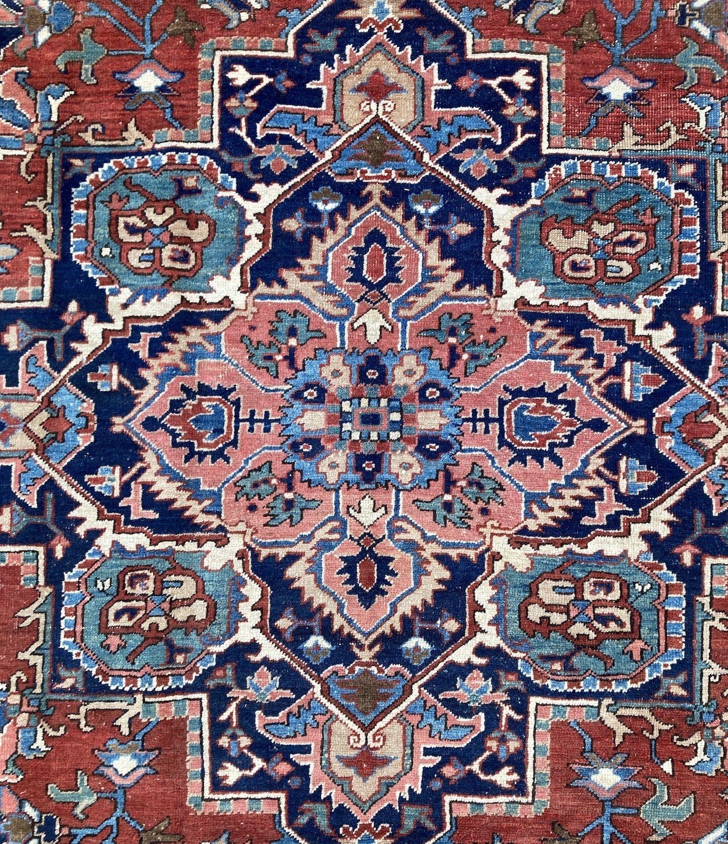 Antique Heriz Carpet 3.43m x 2.56m For Sale 7