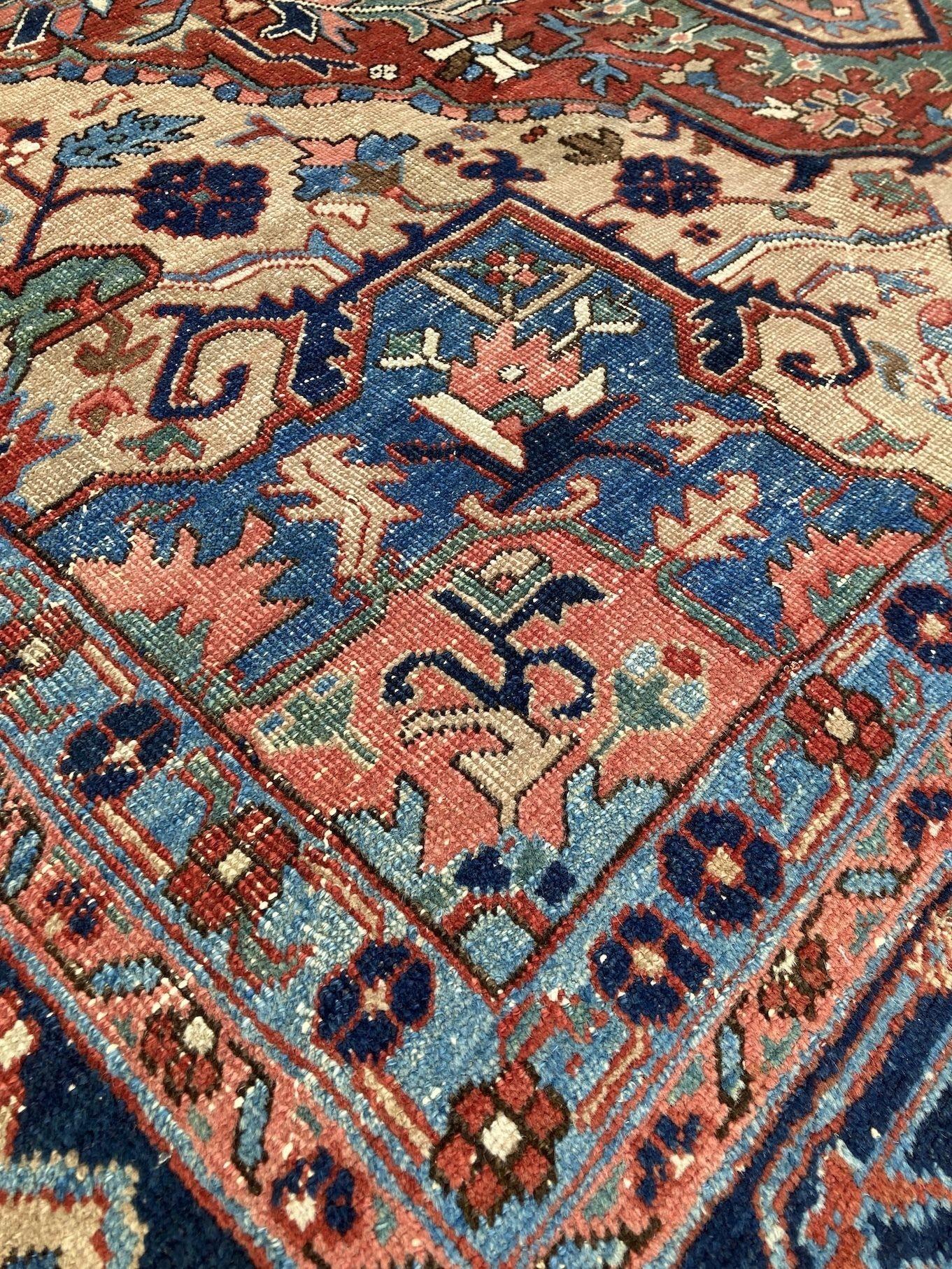 Antique Heriz Carpet 3.43m x 2.56m For Sale 2