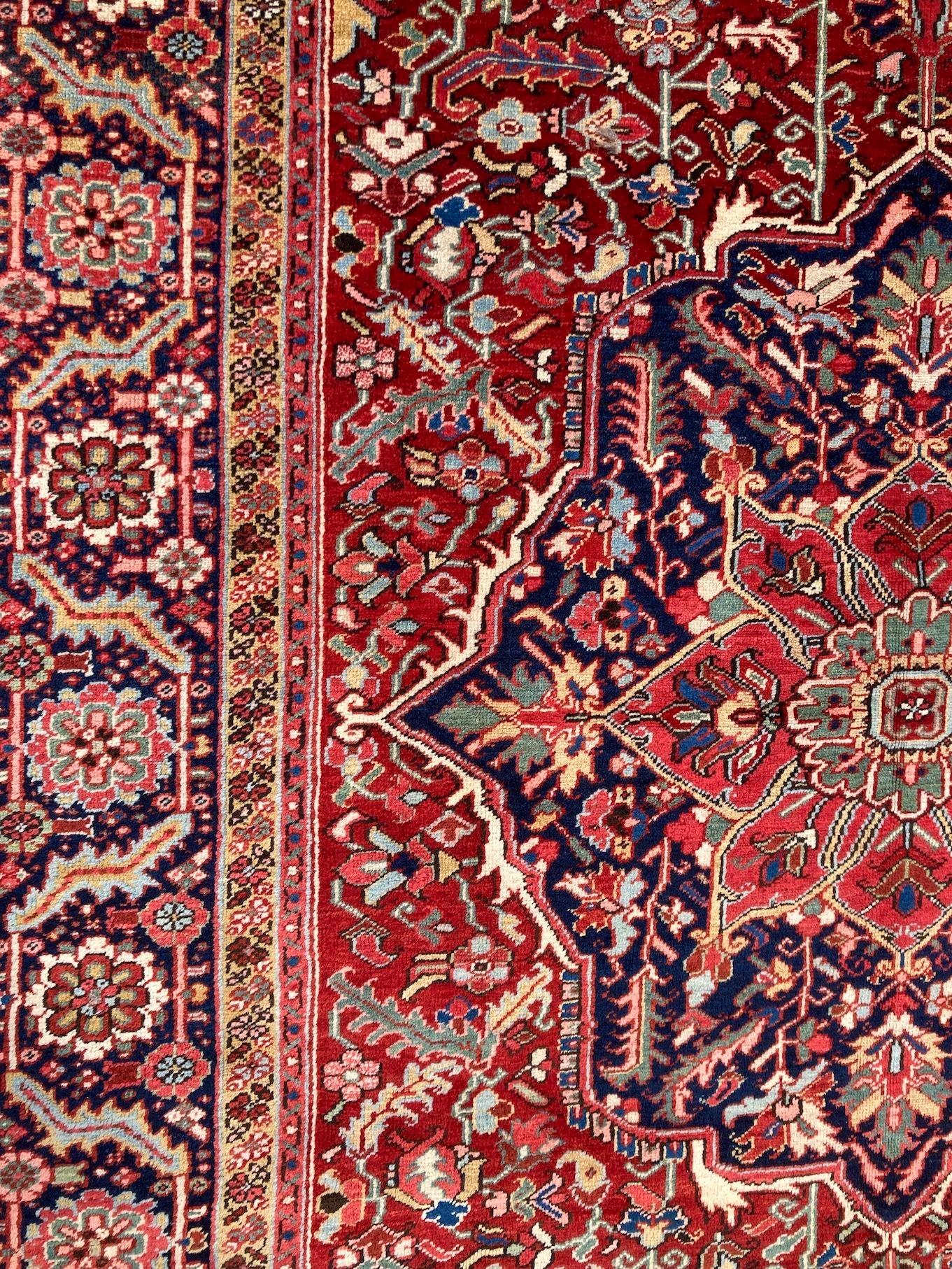 Antique Heriz Carpet 3.58m x 2.27m For Sale 7