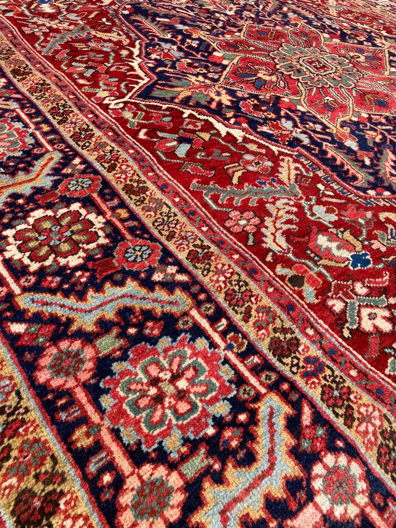 Antique Heriz Carpet 3.58m x 2.27m For Sale 9