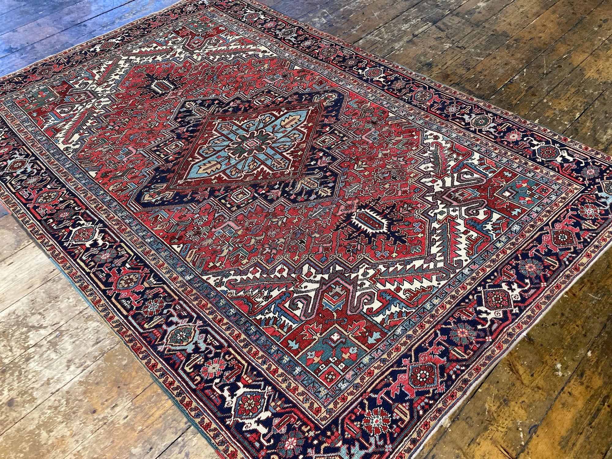 Early 20th Century Antique Heriz Carpet 3.77m x 2.68m For Sale