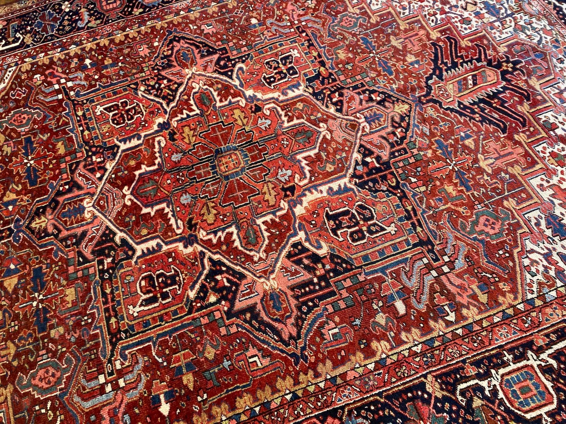 Antique Heriz Carpet 3.78m x 2.81m For Sale 6