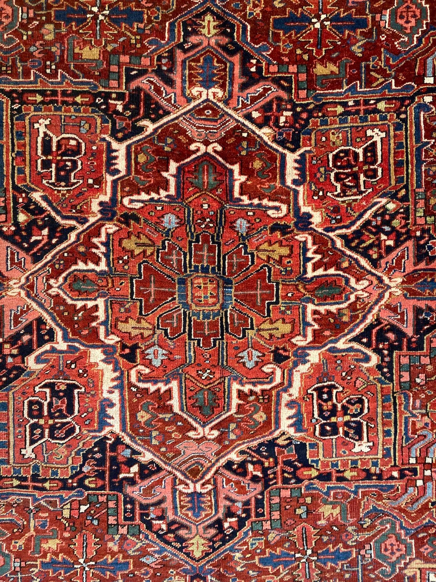 Antique Heriz Carpet 3.78m x 2.81m For Sale 9