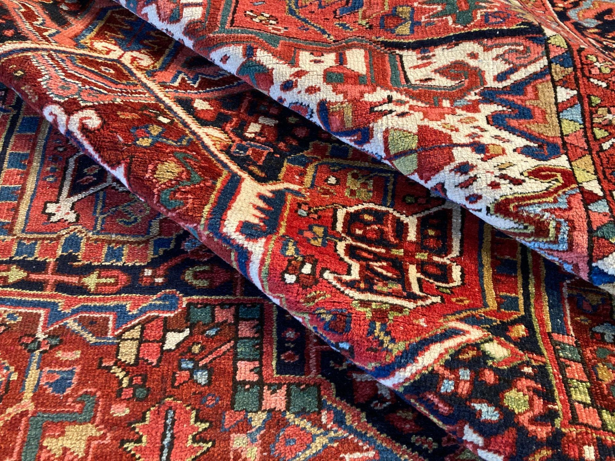 Antique Heriz Carpet 3.78m x 2.81m For Sale 13