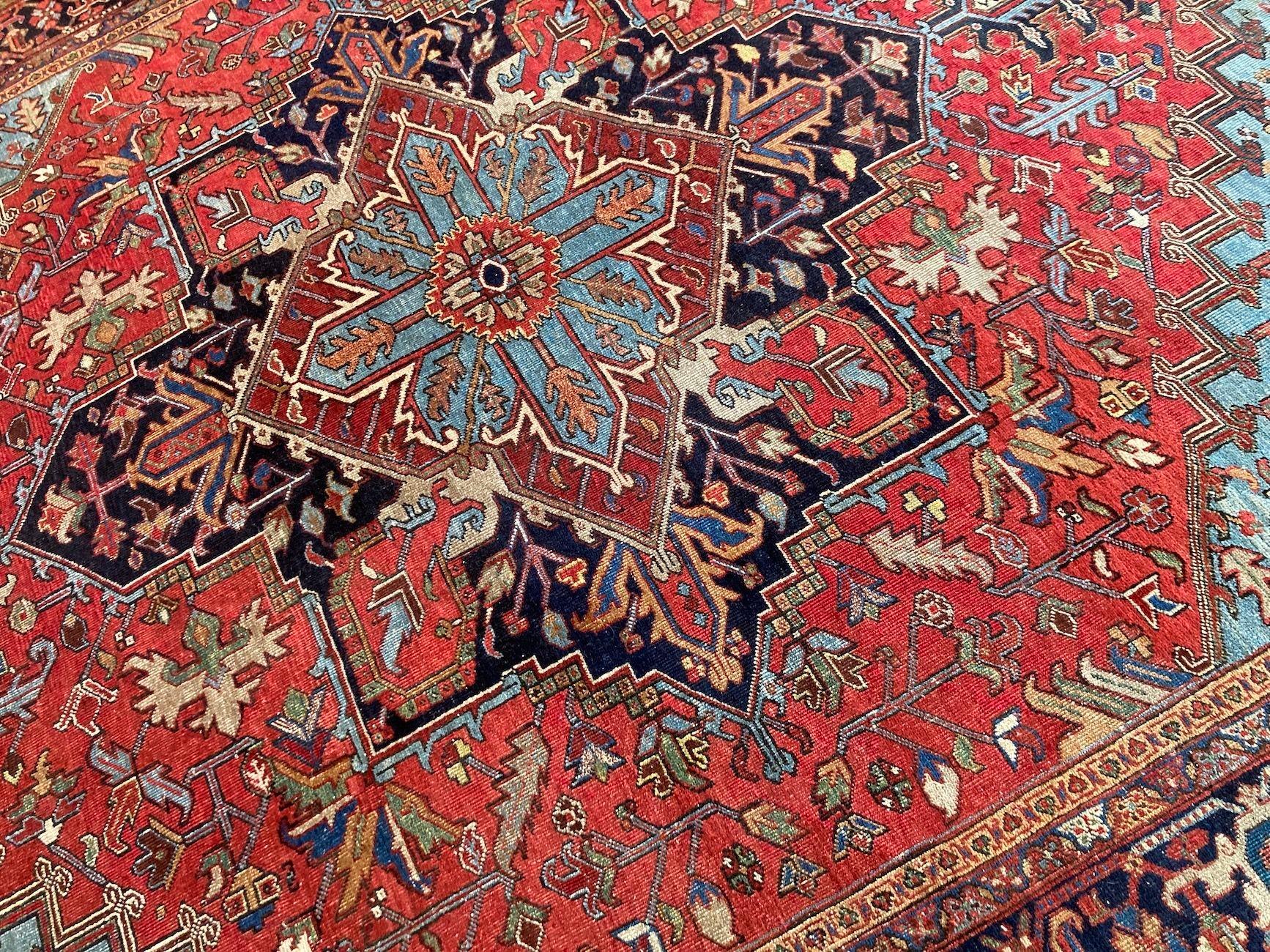 Antique Heriz Carpet 3.96m x 2.93m For Sale 5