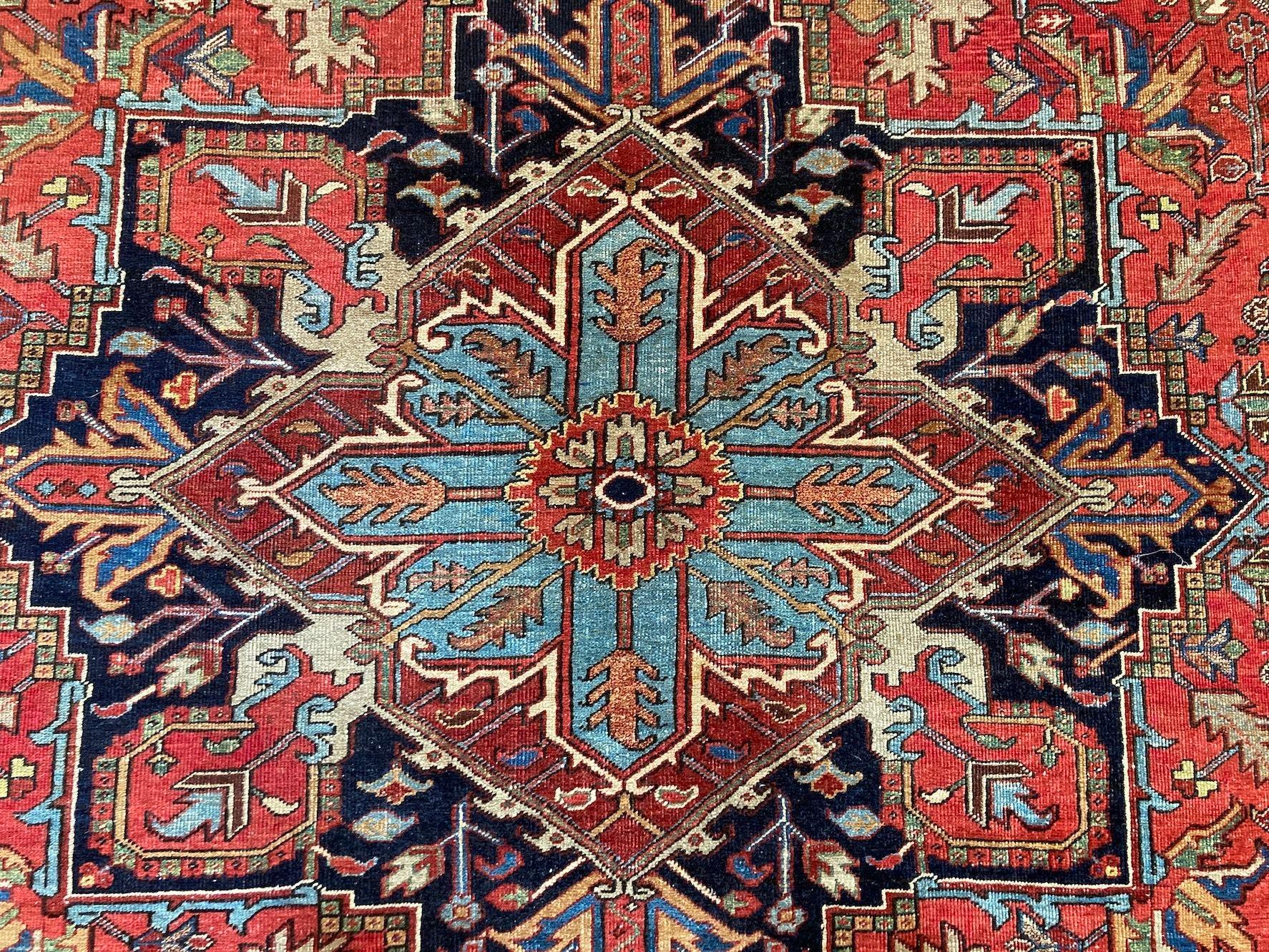 Antiker Heriz-Teppich 3,96 m x 2,93 m im Angebot 6